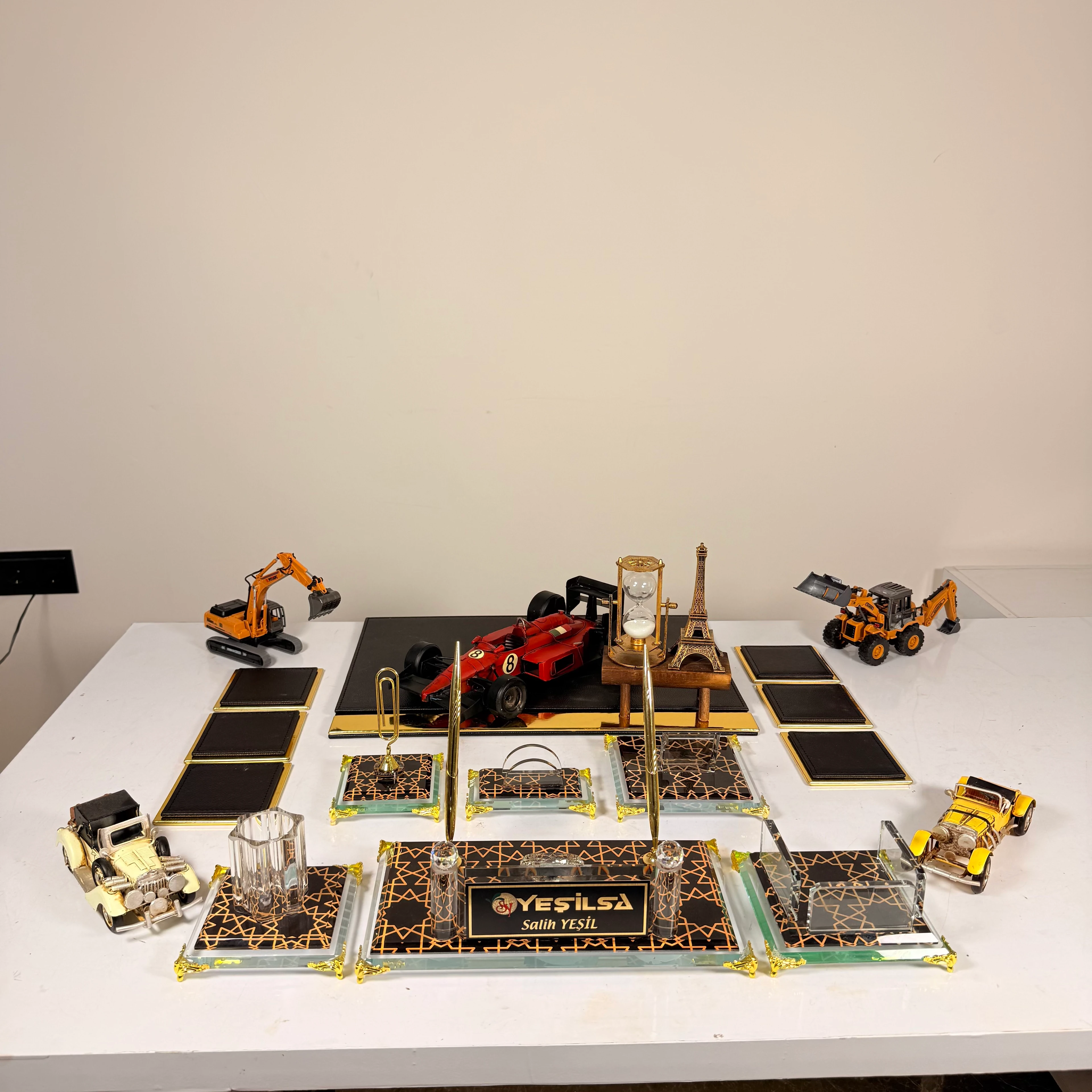 19 Parça Arabalı Star Masa Seti