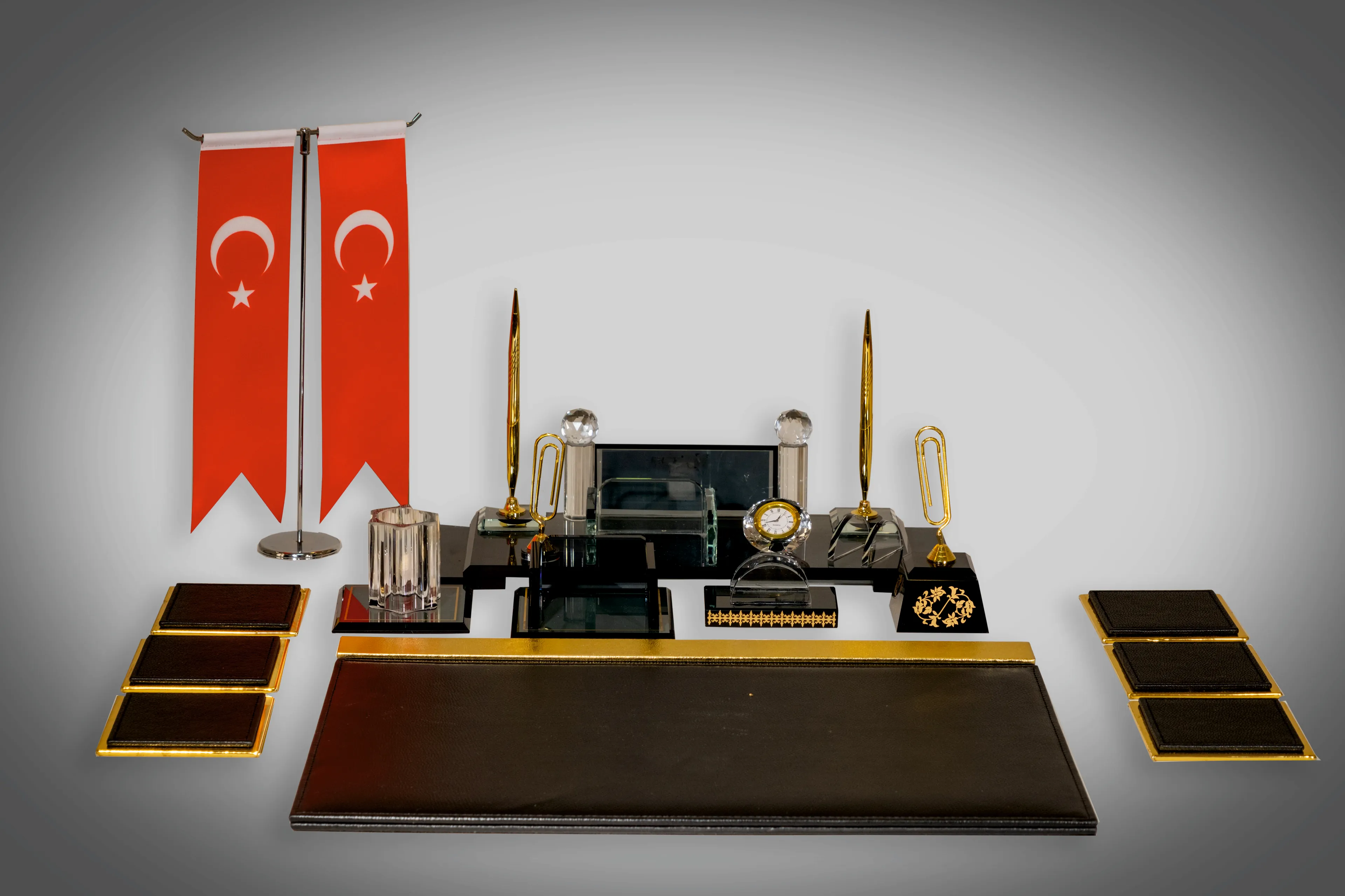 13 Parça Altın Kristal Premium Masa Seti