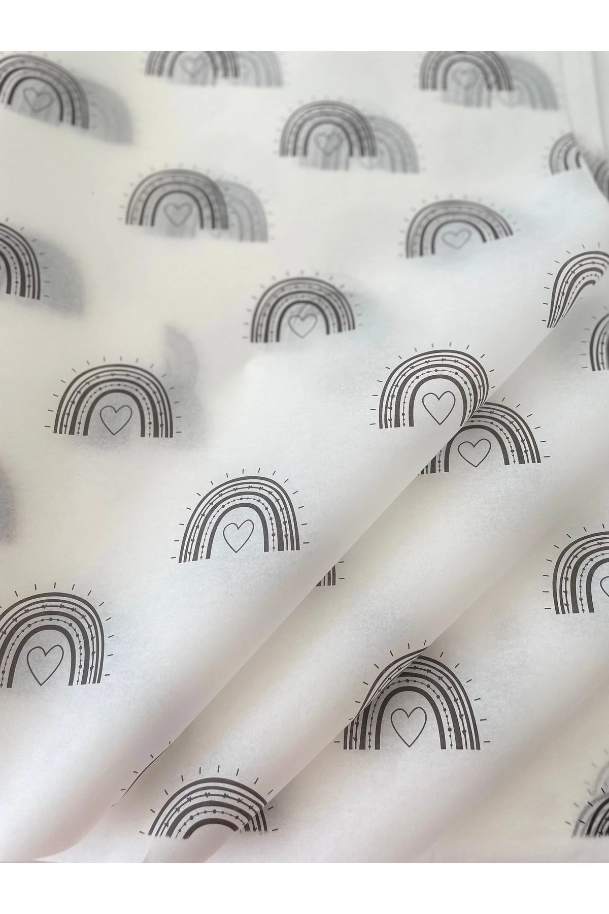 Siyah Gökkuşağı Desenli Beyaz Pelur Kağıdı / Paketleme Kağıdı - 20 Adet -50 Adet - 100 Adet - 500 Adet - 1000 Adet  / 50x70 cm.