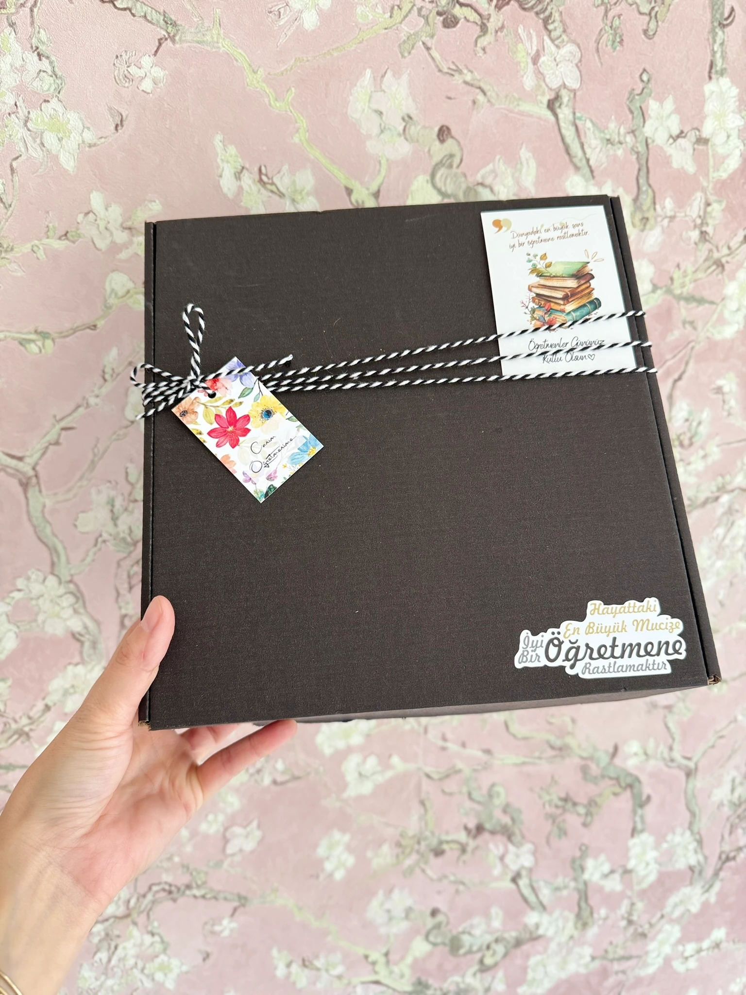 Shine Öğretmenler Günü Hediye Kutusu