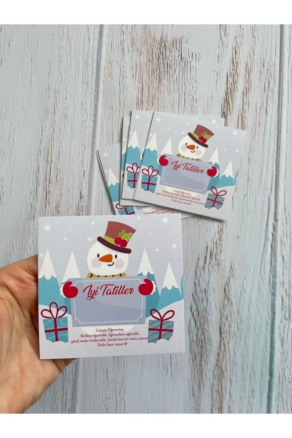 İyi Tatiller Kardan Adam Temalı Tebrik - Bileklik - Hediye Kartı 9-9 cm. 30 Adet