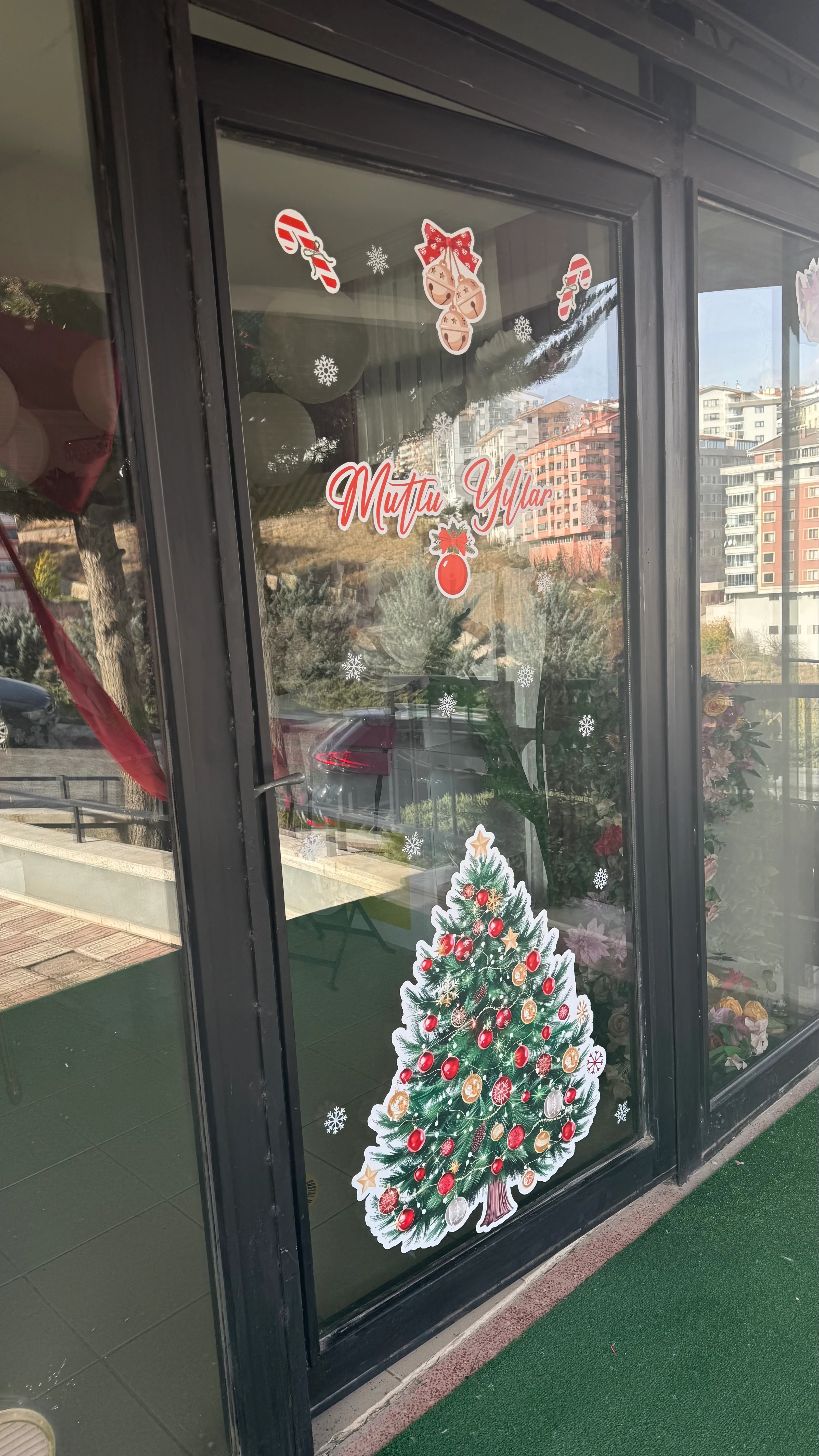 mega boy cam etiketi