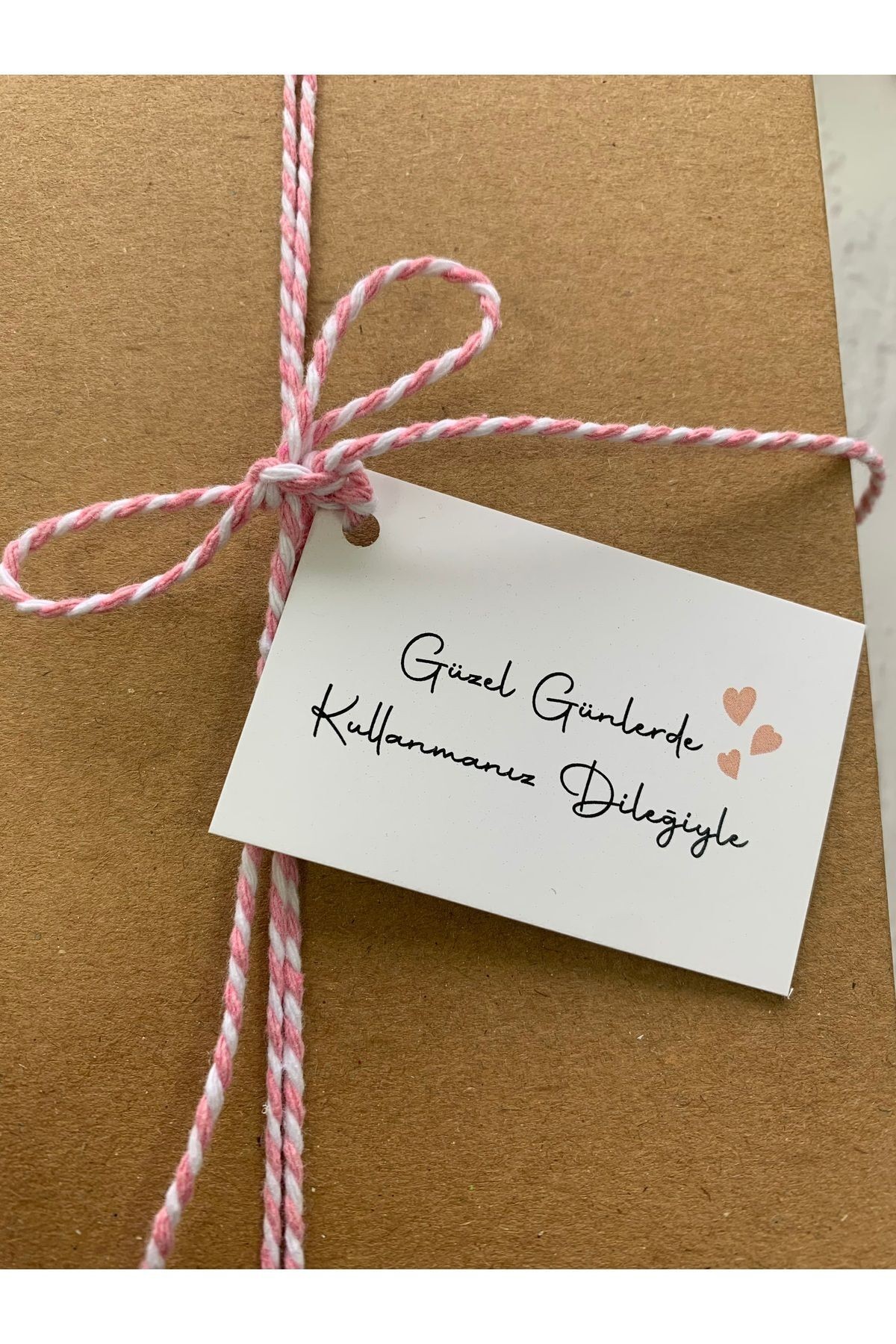 Güzel Günlerde Kullanmanız Dileğiyle Karışık 3 Model Düz Kesim Yapışkansız Etiket 6-4 Cm. - 50 Adet