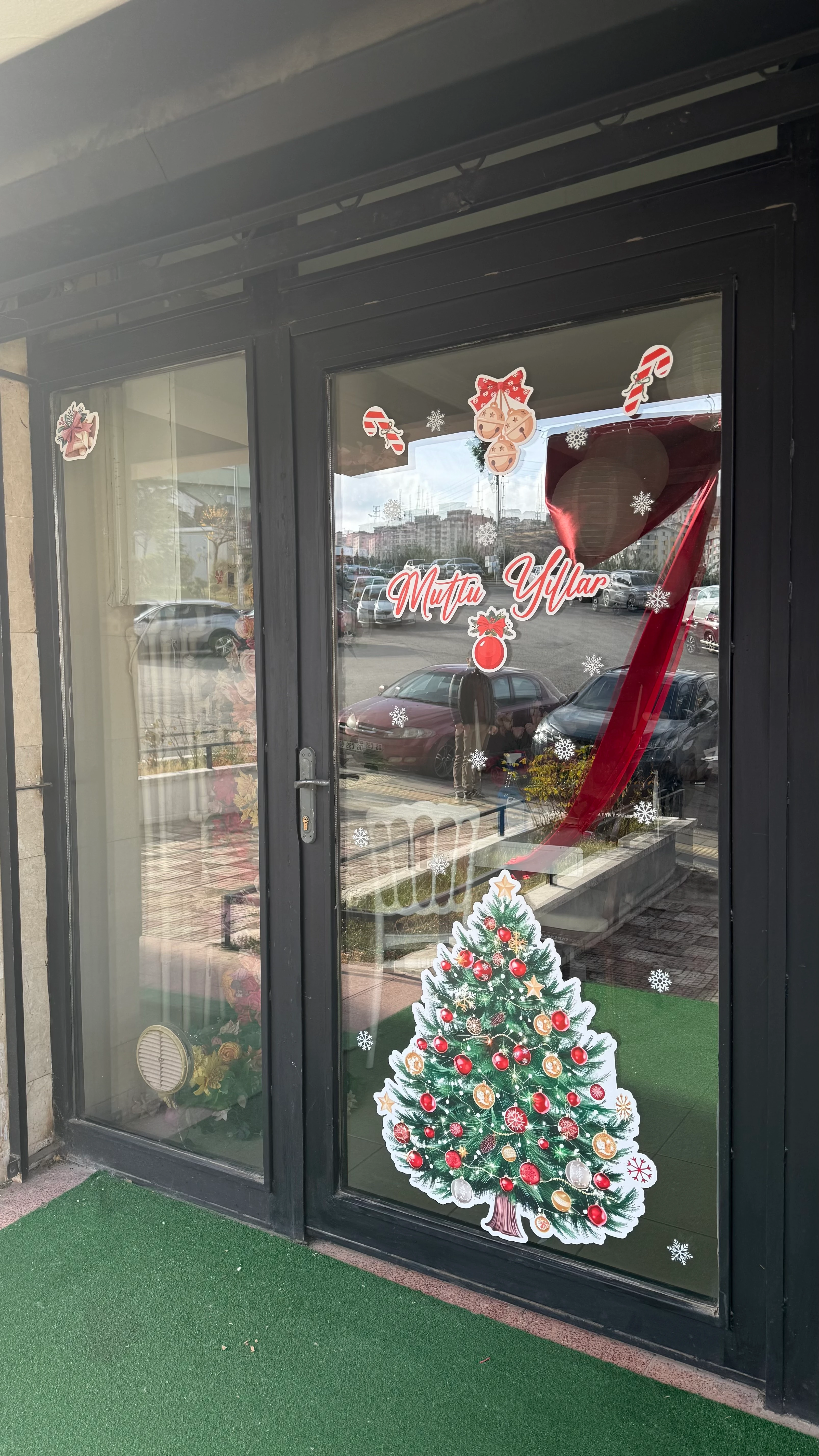 mega boy cam etiketi