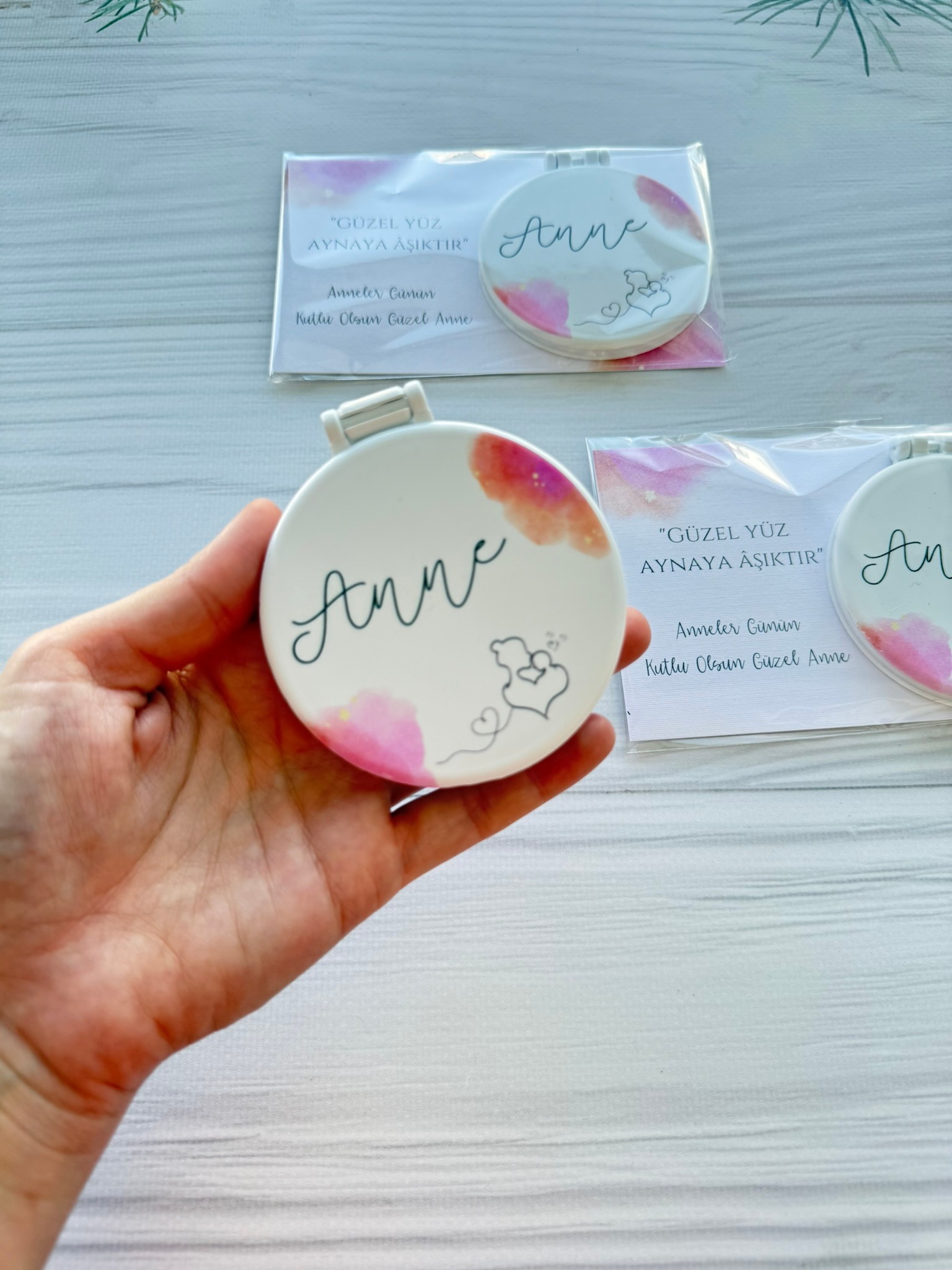 Anne Temalı Ayna