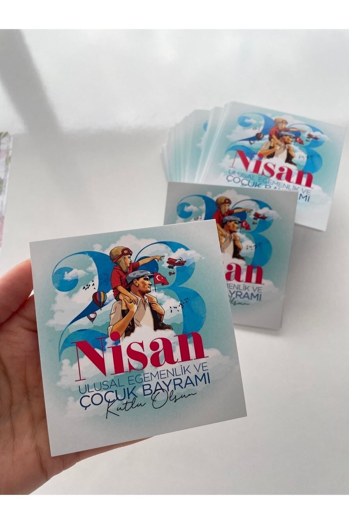 23 Nisan Ulusal Egemenlik ve Çocuk Bayramı Temalı Tebrik - Bileklik - Not Kartı / 9-9,5 cm 30 Adet