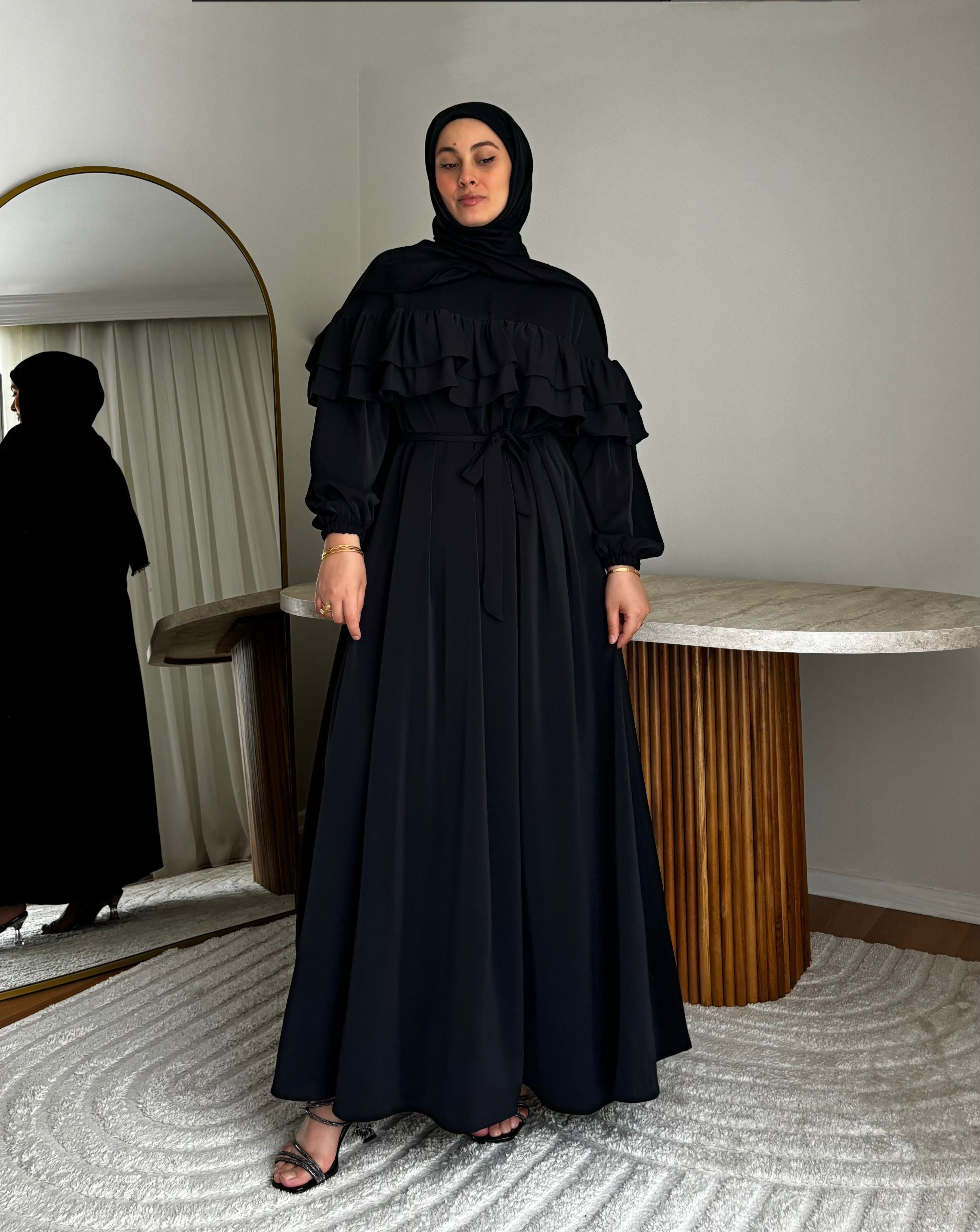 Leyla Dubai İpeği Fırfır Elbise Siyah