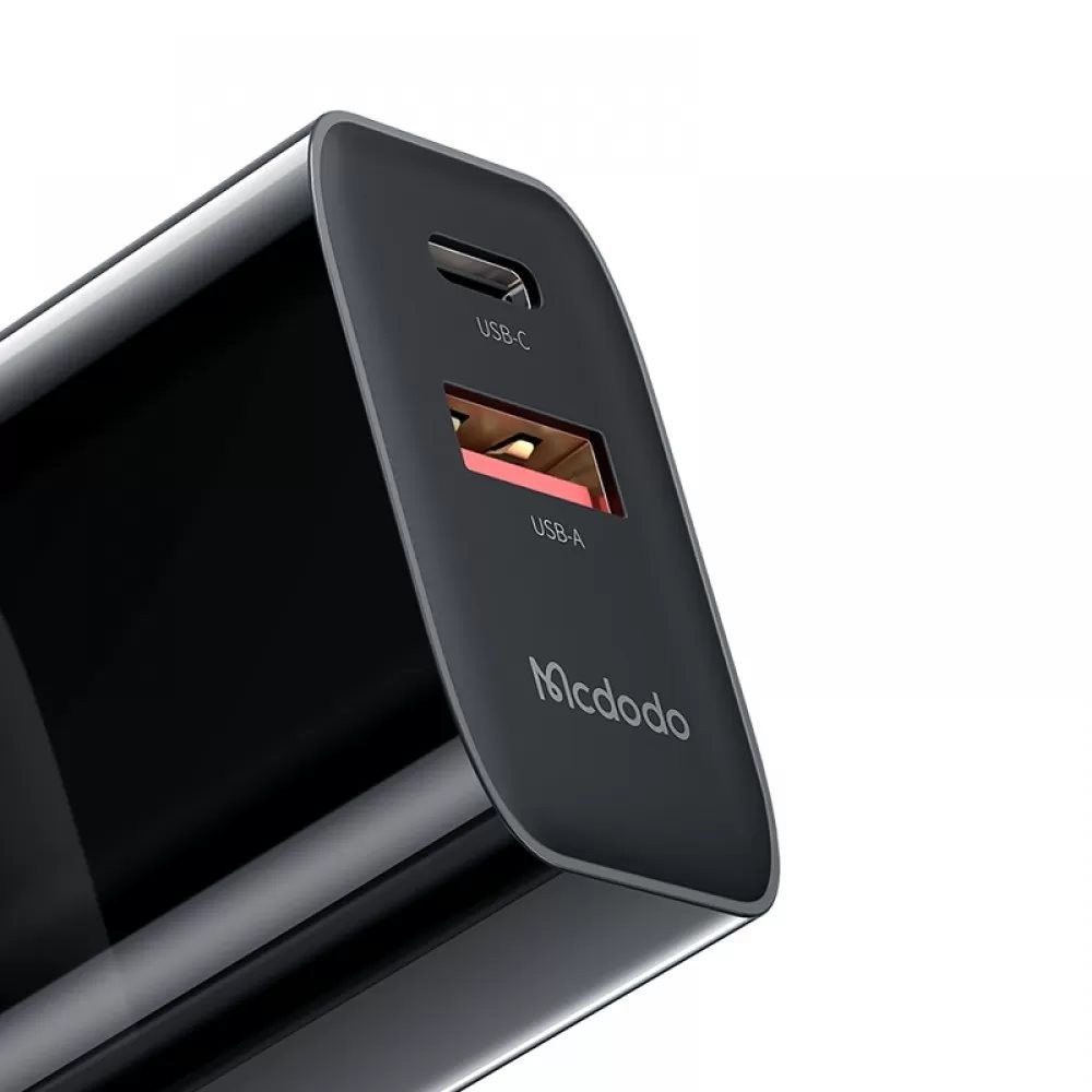 Mcdodo CH-0921 33W 1xType-C 1xUsb Girişli Hızlı Şarj Adaptörü-Siyah