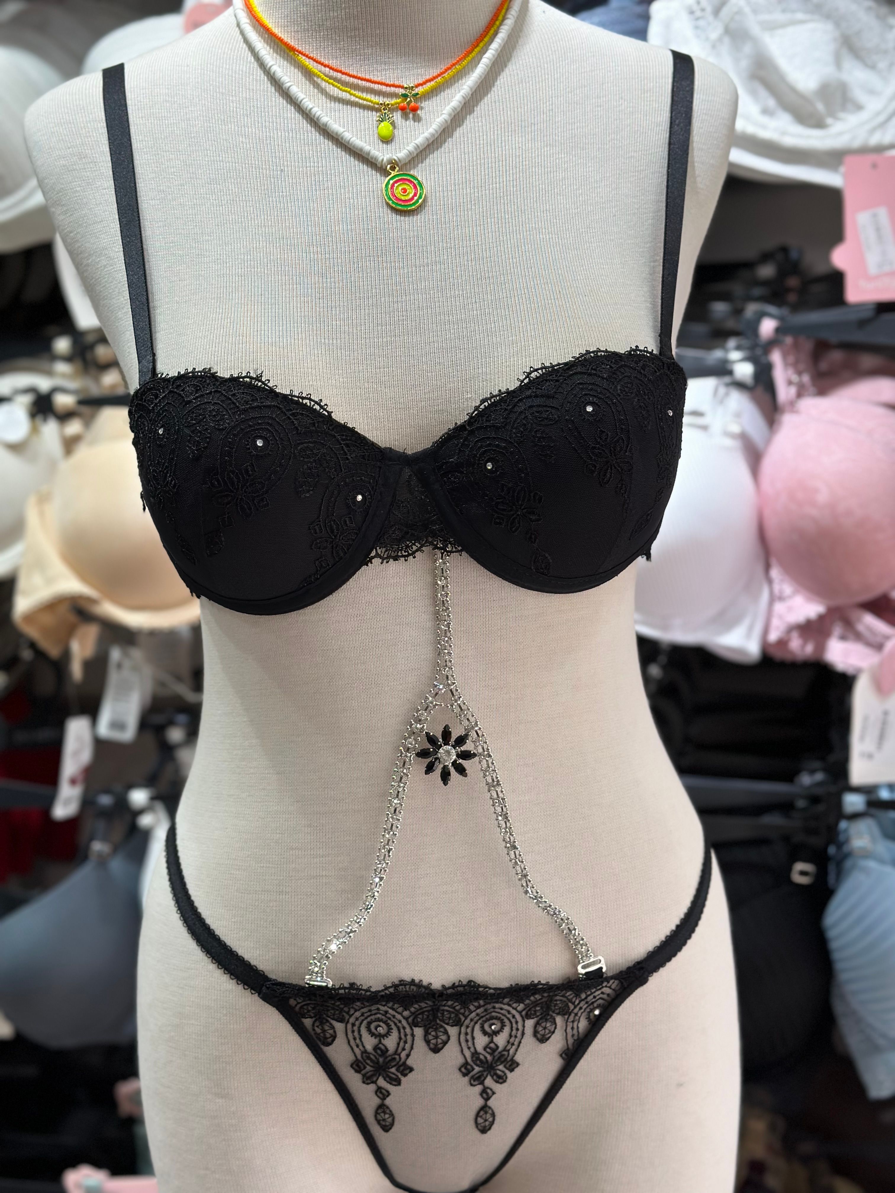 Taş Detaylı Dantel Babydoll