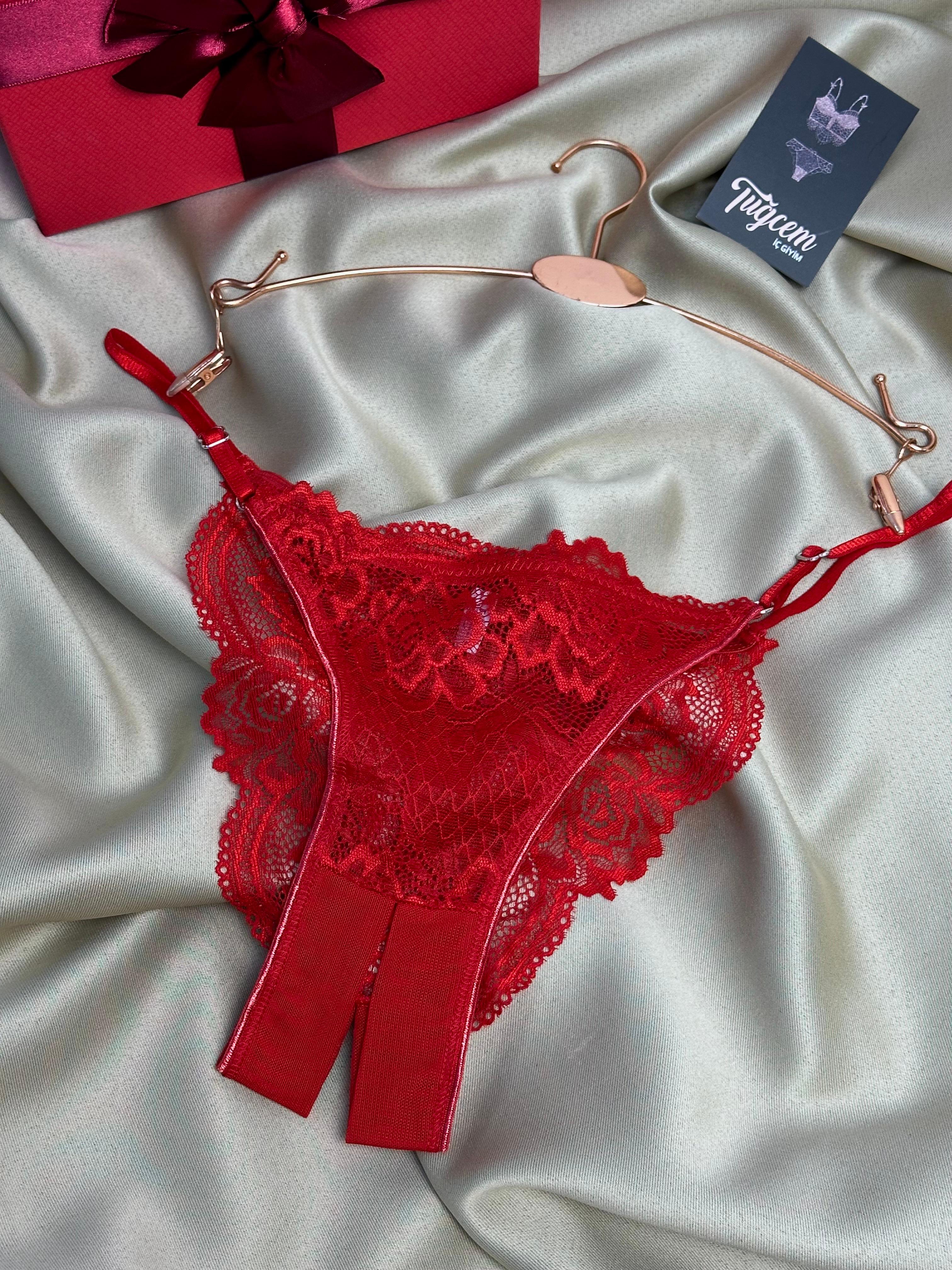 Özel Bölgesi Açık Kırmızı Model