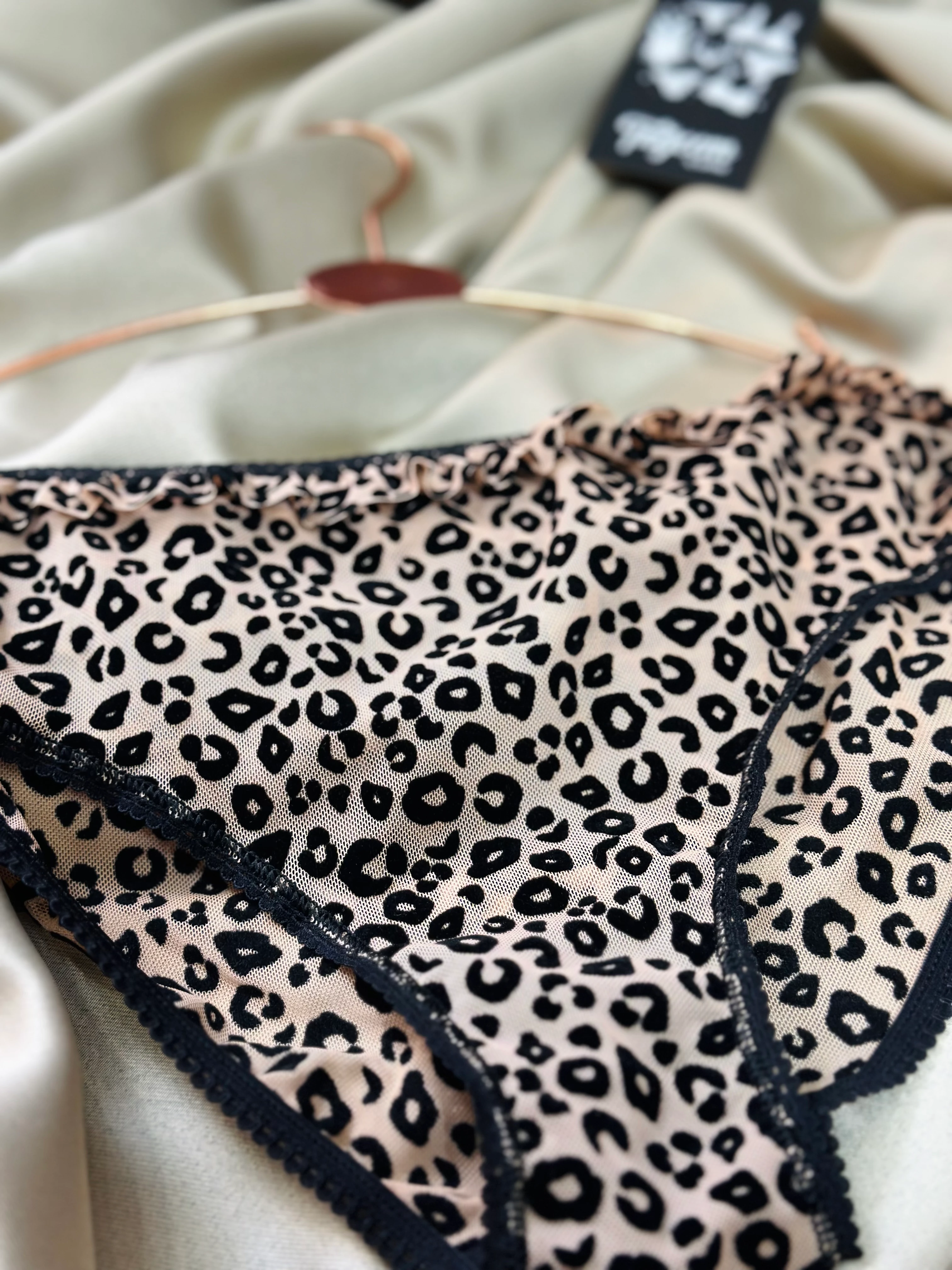 Savage Kiss – Leopar Külot