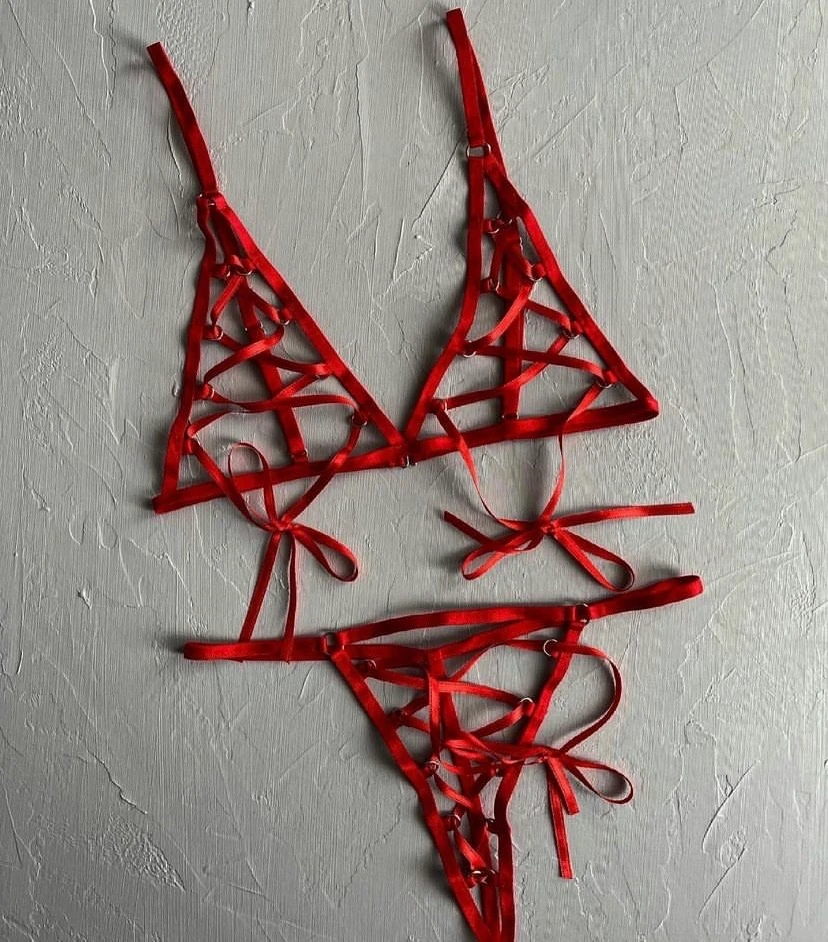 Crimson Bond Harness Takım