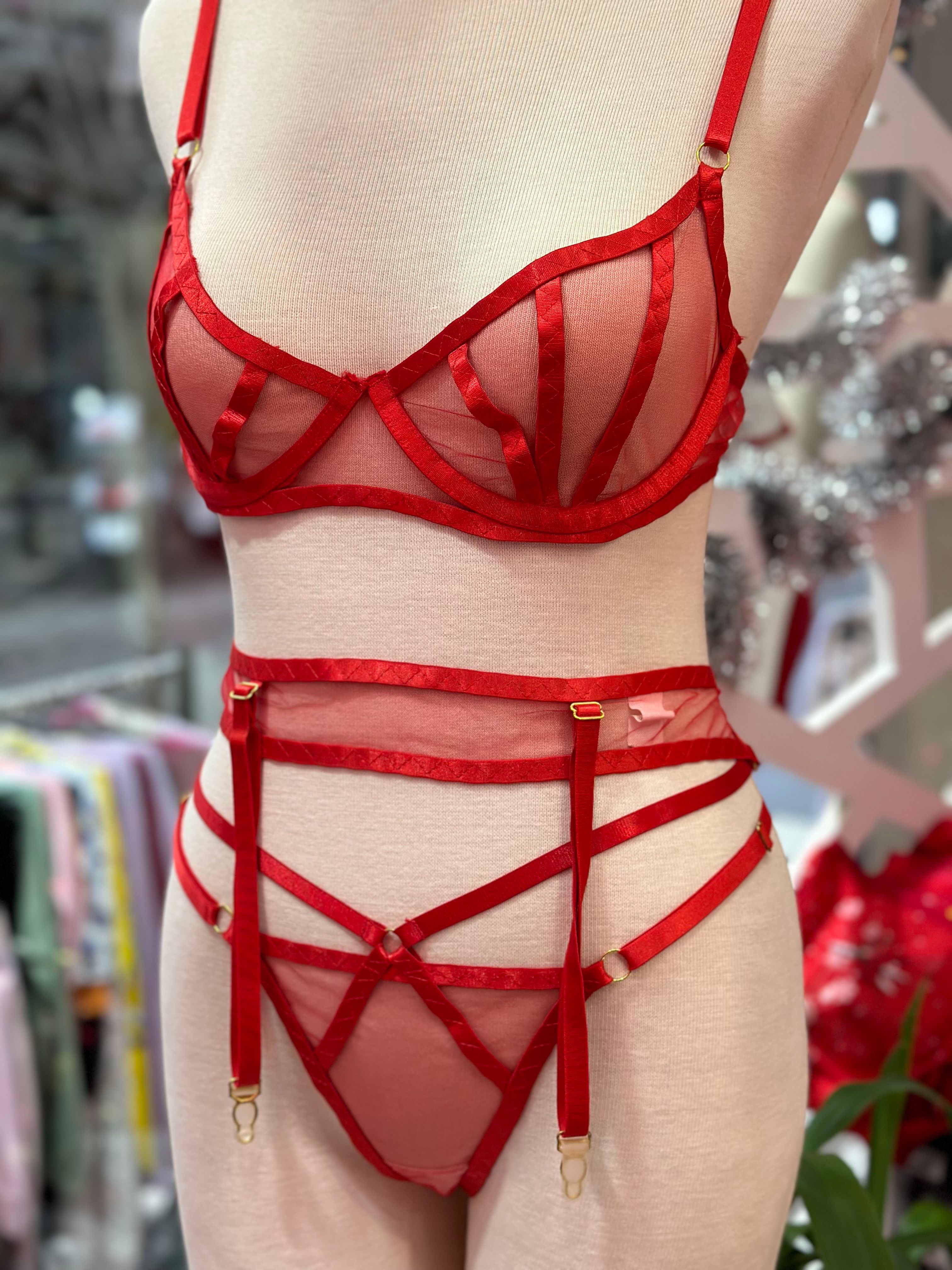 Red♥️♥️♥️