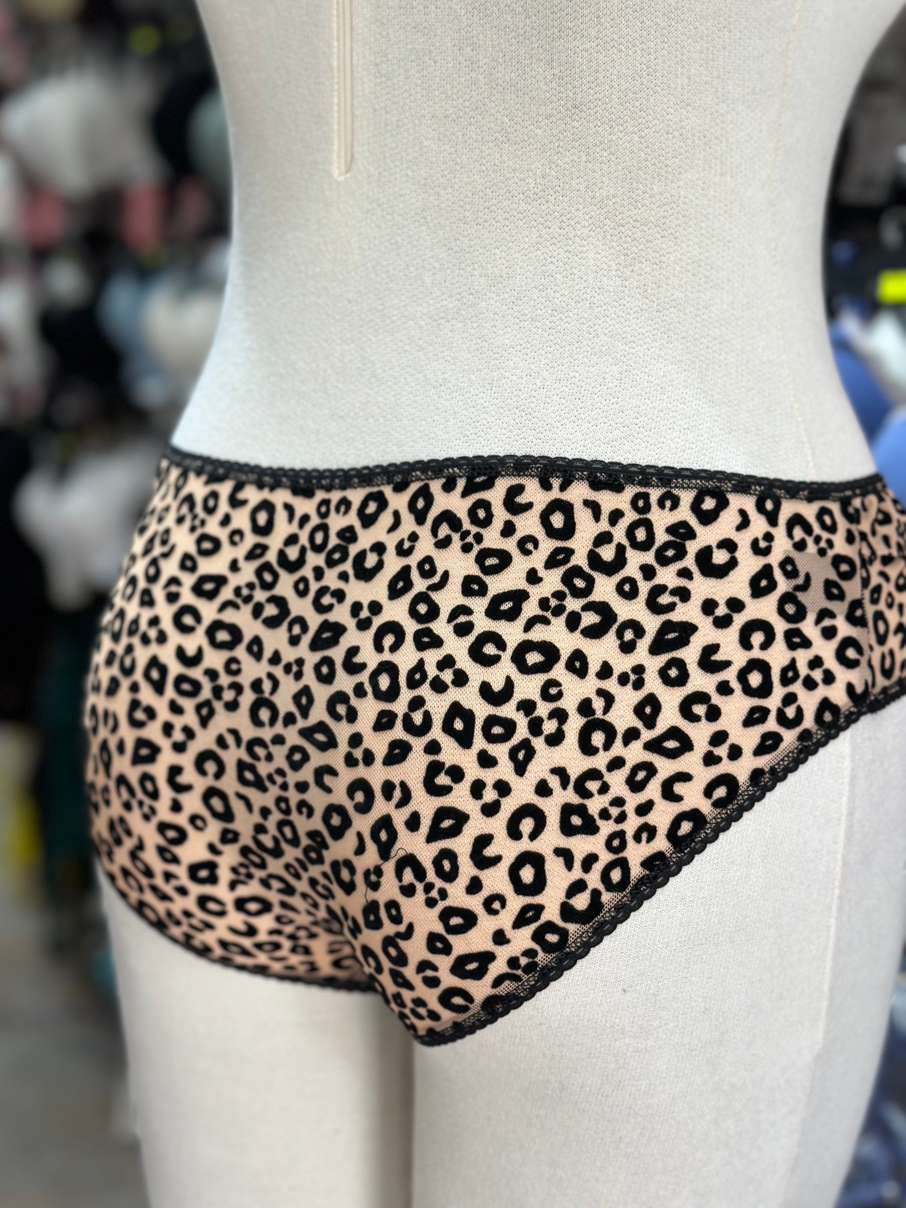 Savage Kiss – Leopar Külot