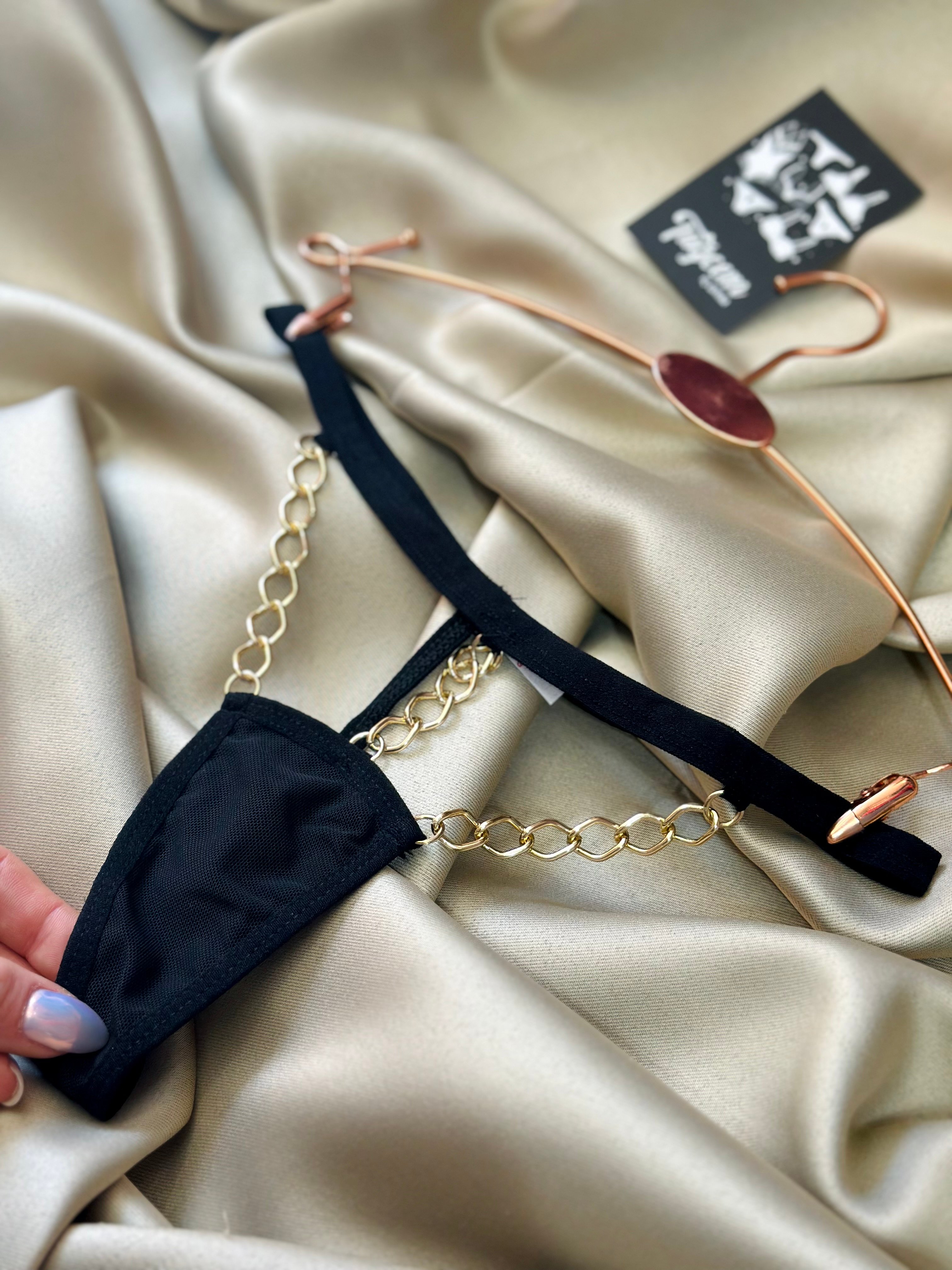 Golden Grip – Zincir Detaylı Tanga