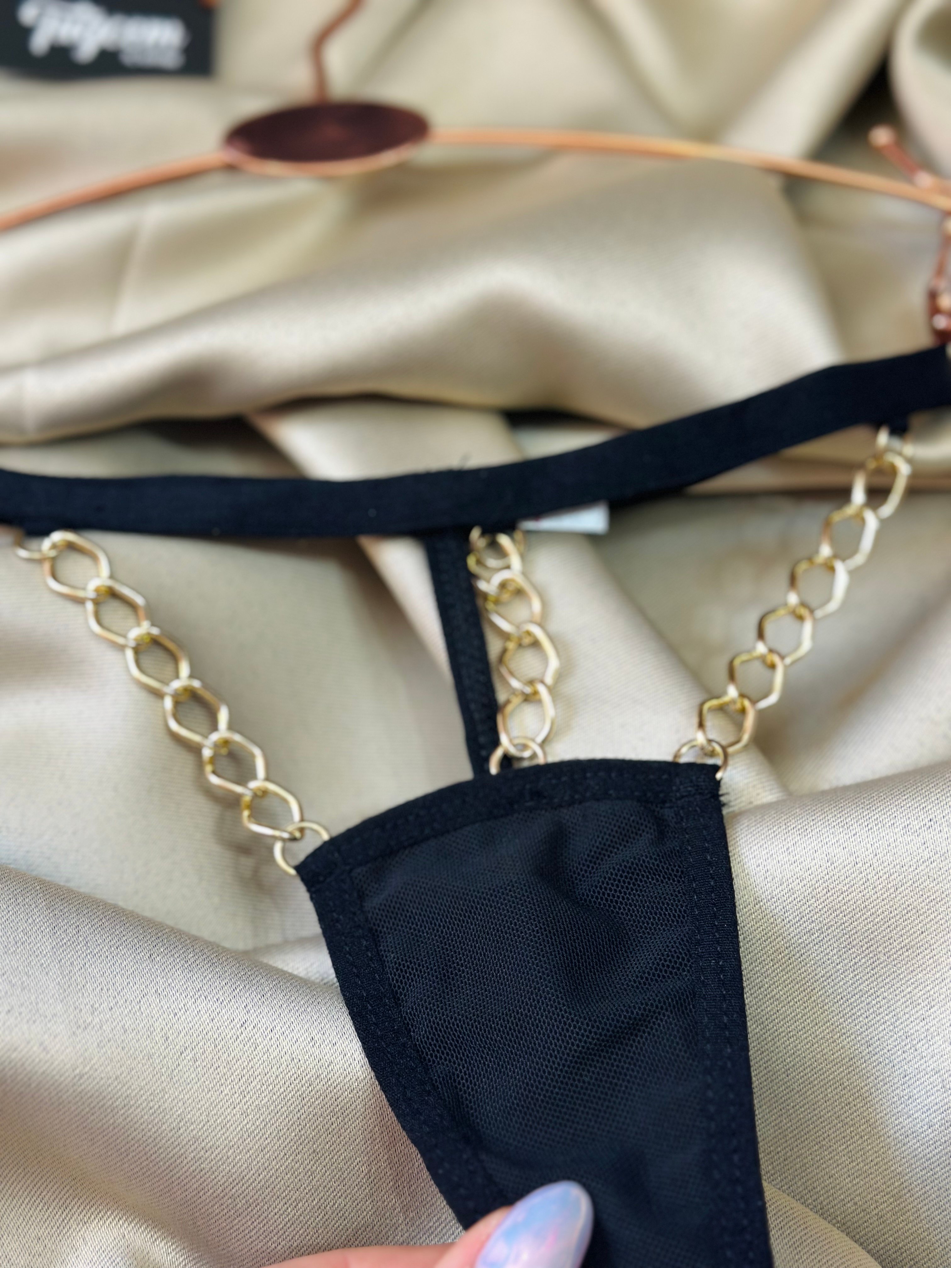 Golden Grip – Zincir Detaylı Tanga