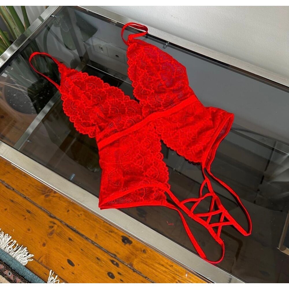 Diana Özel Bölgesi Açık Bodysuit