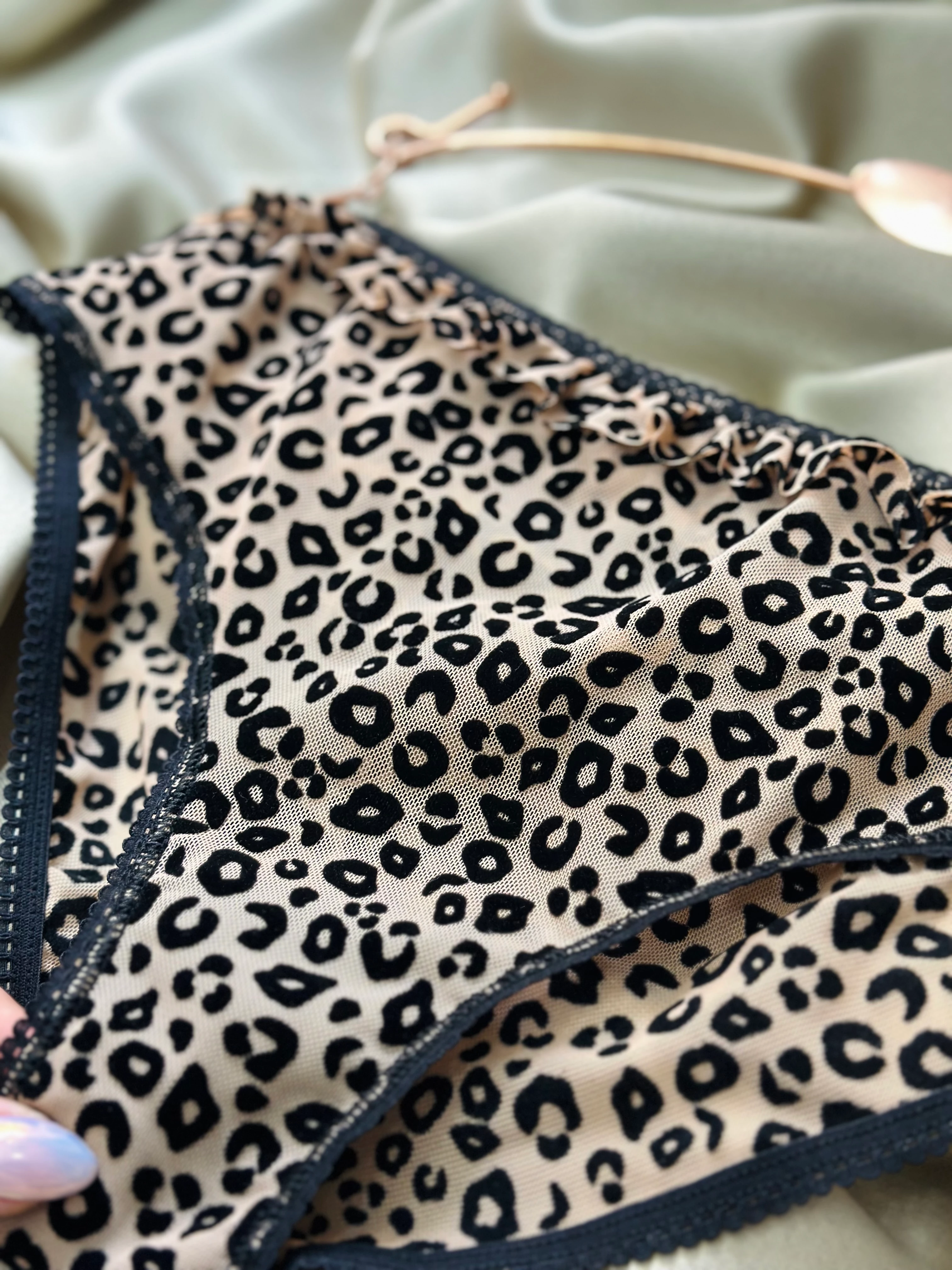 Savage Kiss – Leopar Külot