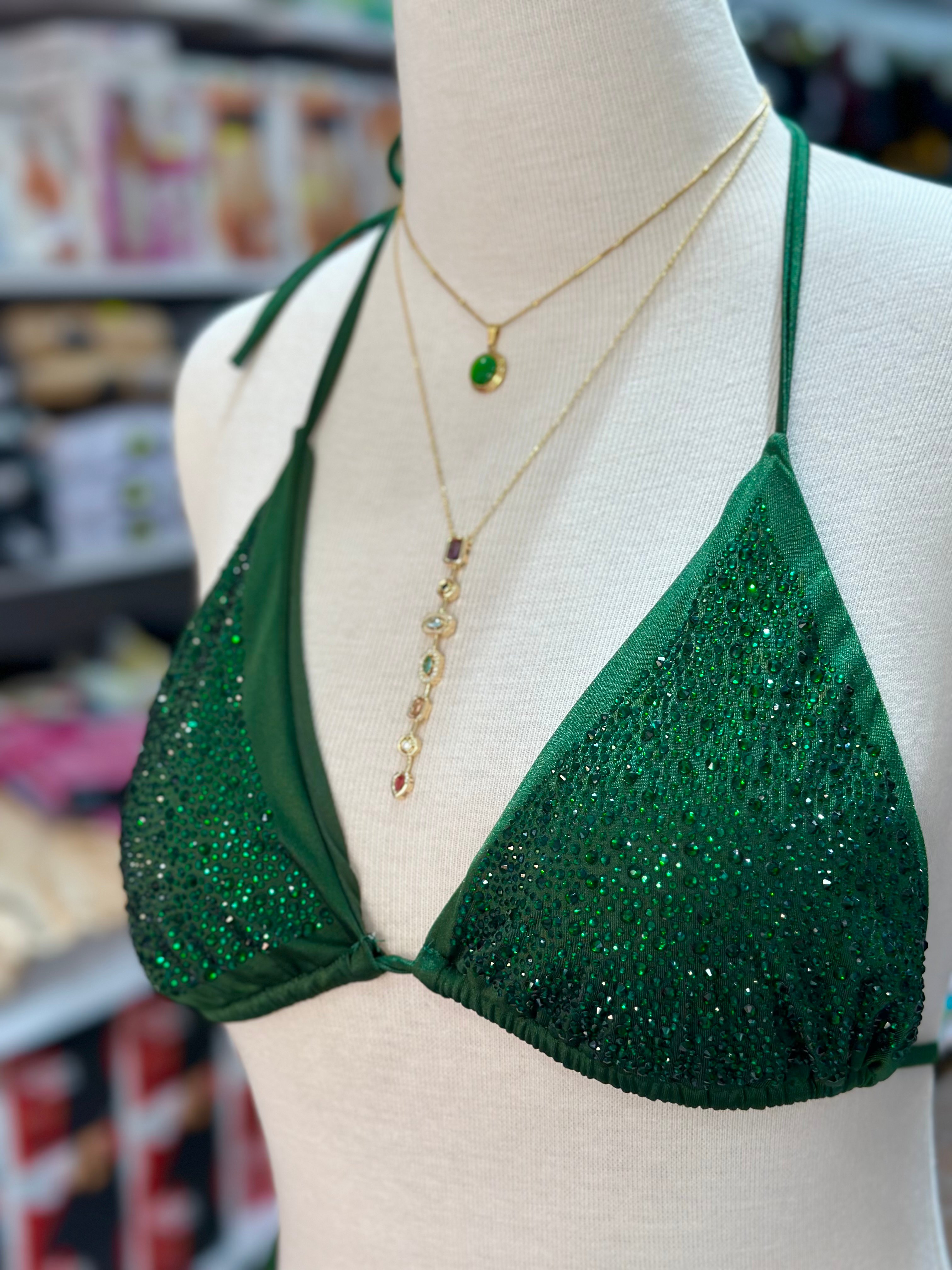 Emerald Allure – Işıltı Taşlı Yeşil Bikini Takımı