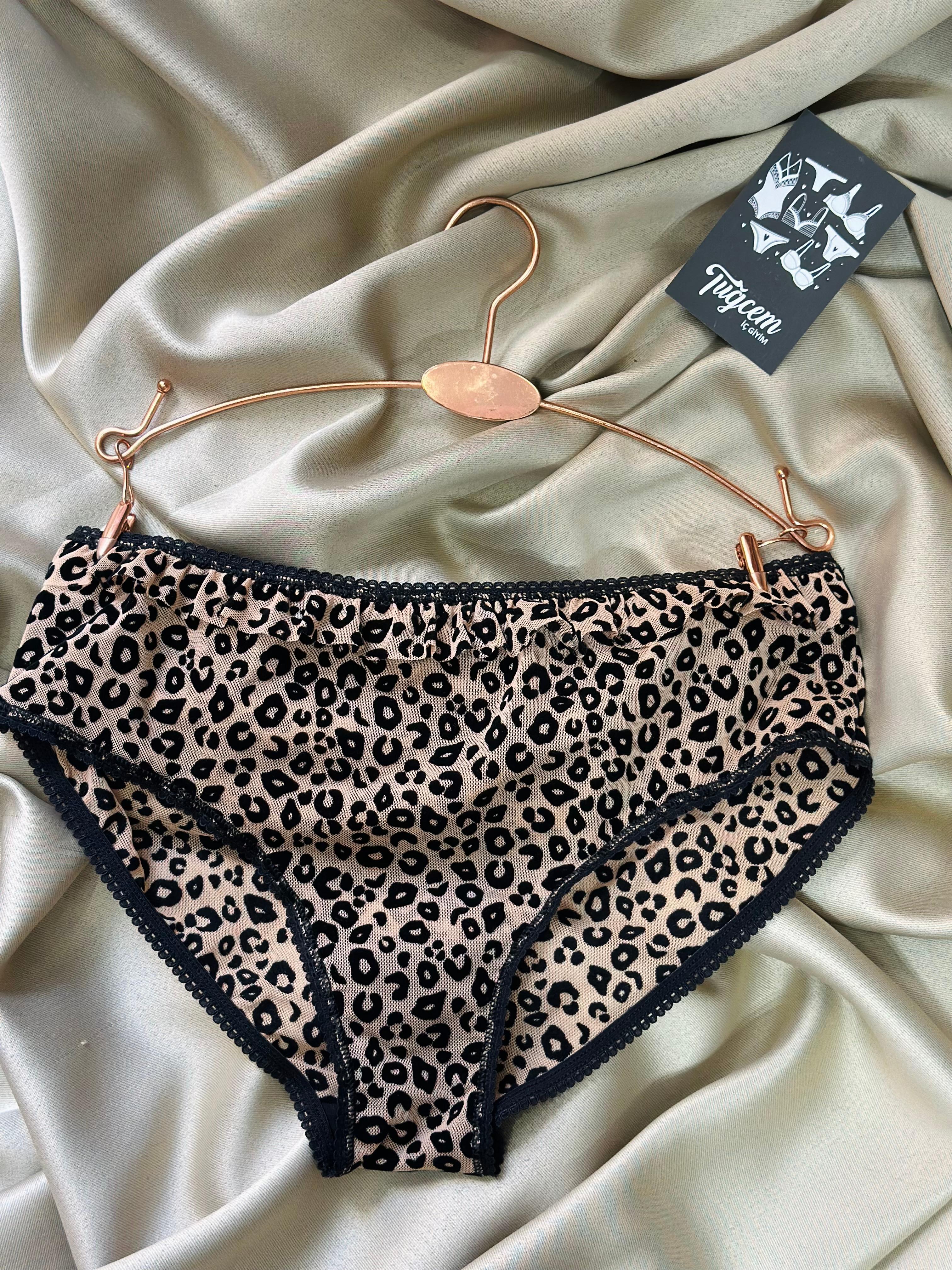 Savage Kiss – Leopar Külot