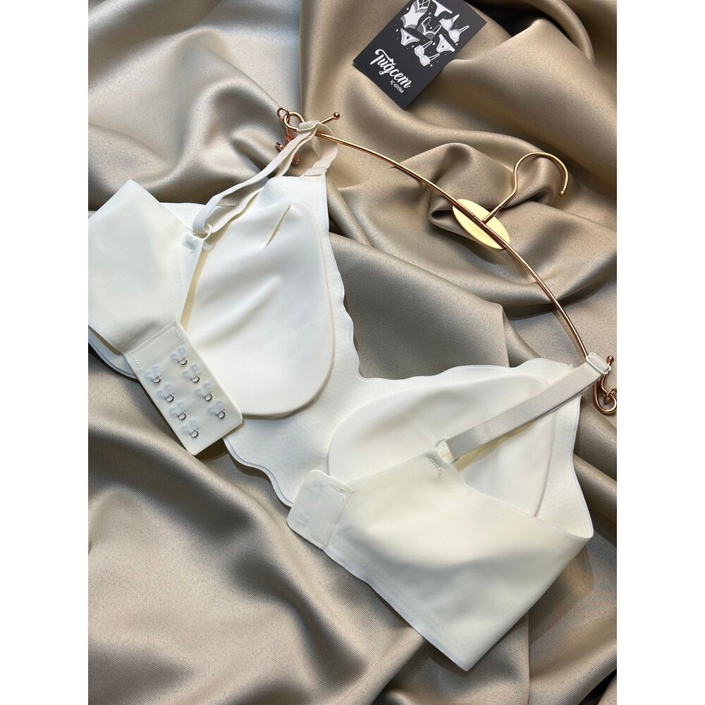 Ekru Lazer Kesim Bralet