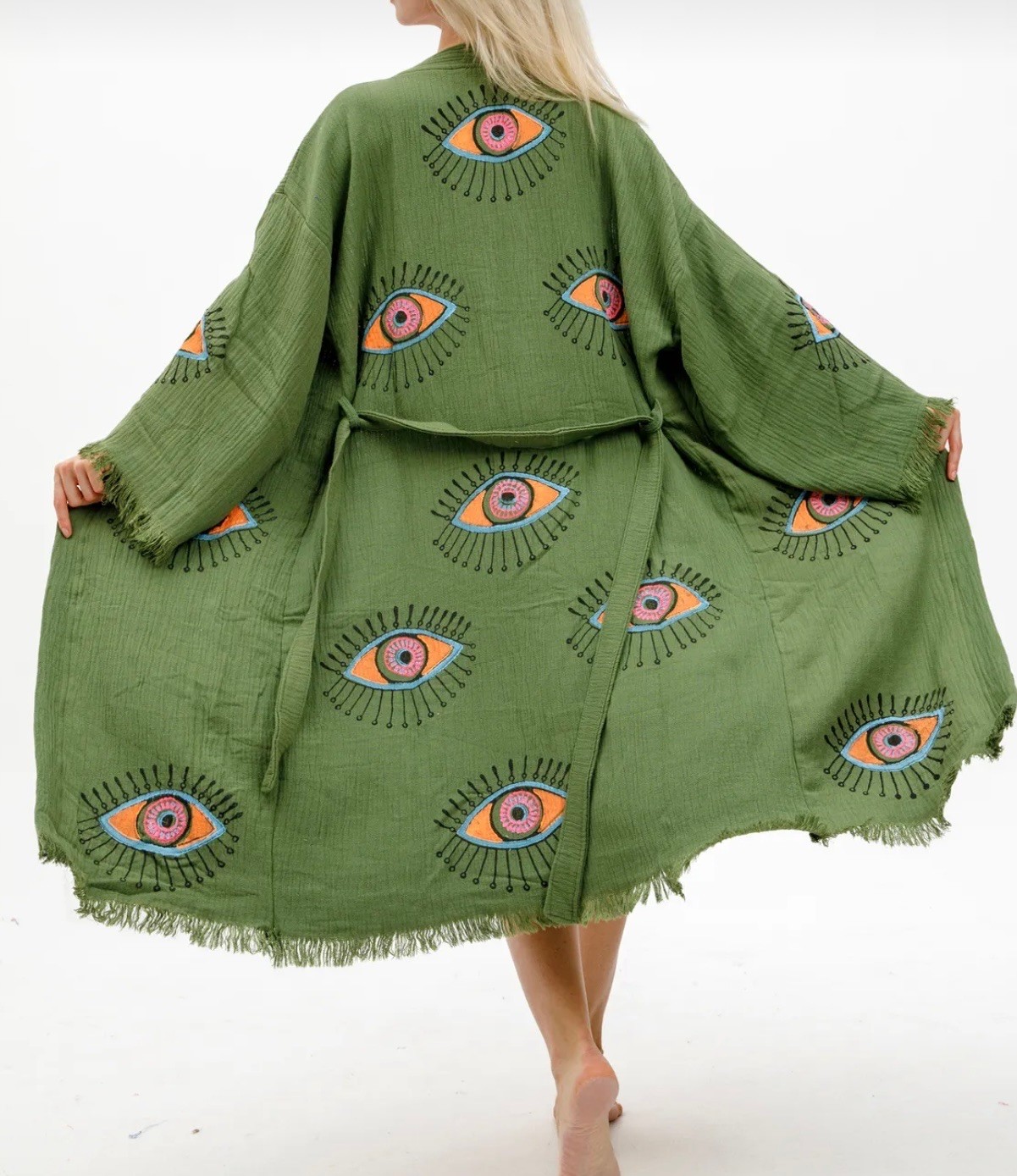 Mystic Gaze – Nakışlı Kimono