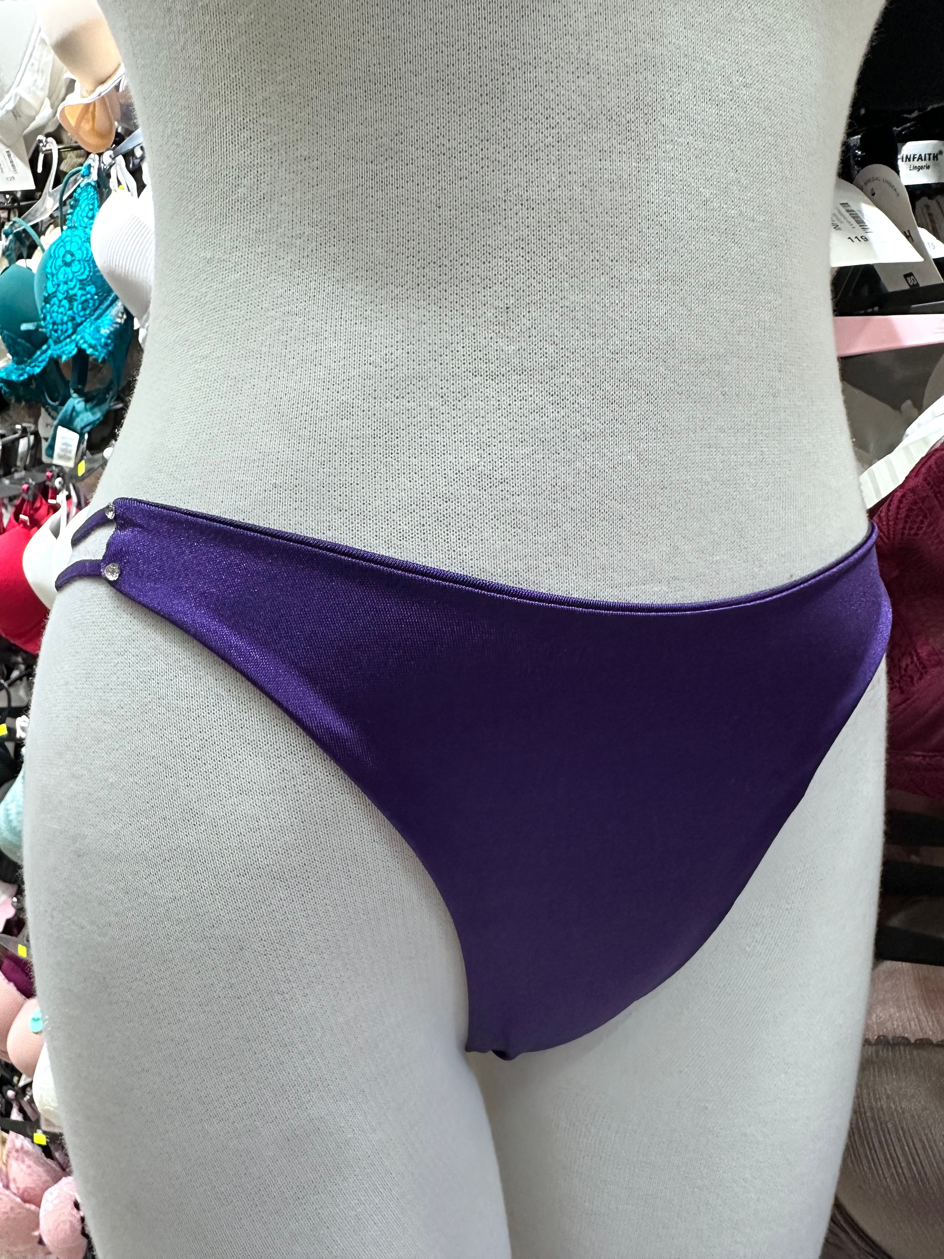Velvet Violet – Mor Taş Detaylı Saten Tanga