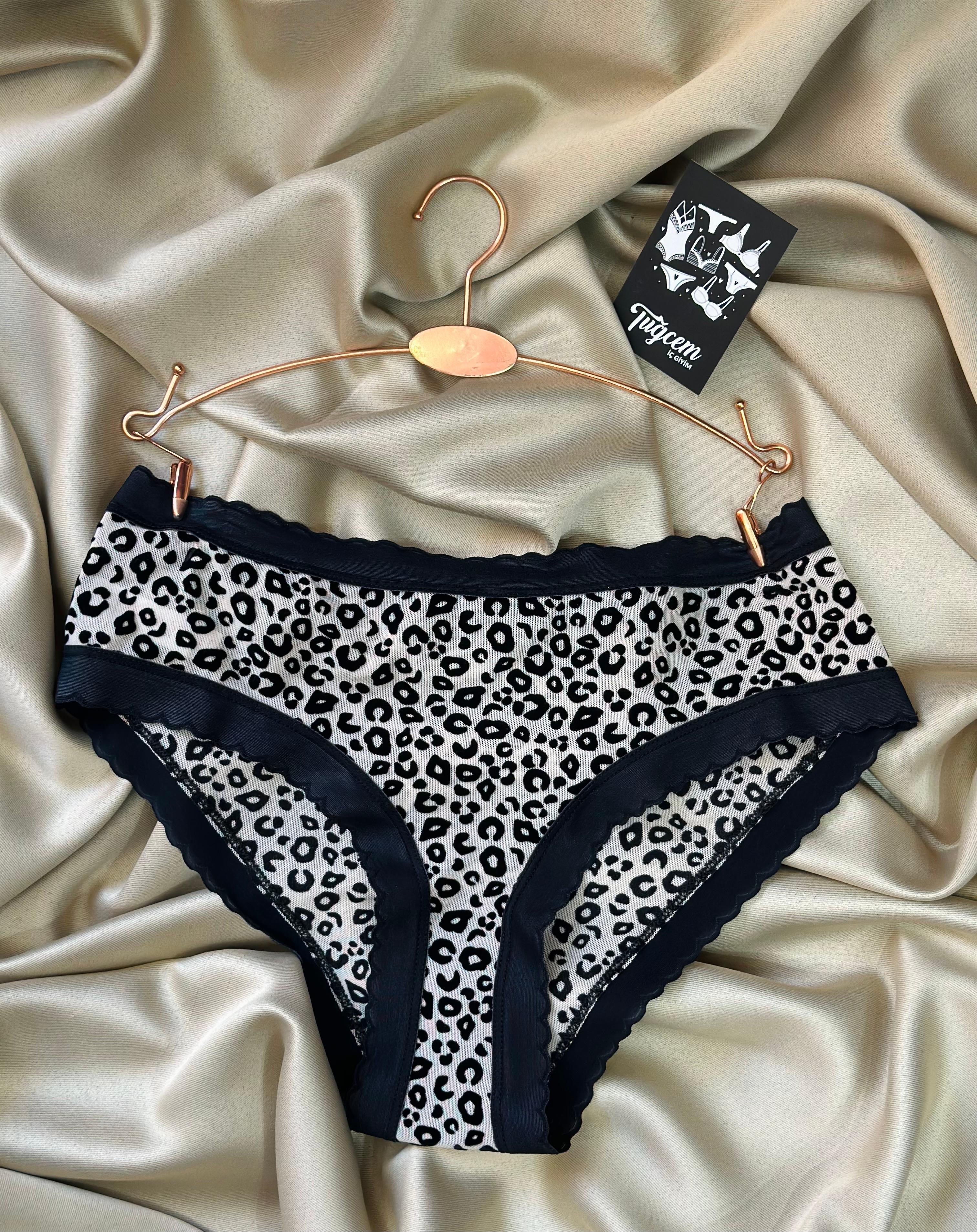 Wild Whisper – Leopar Desenli Yüksek Bel Külot