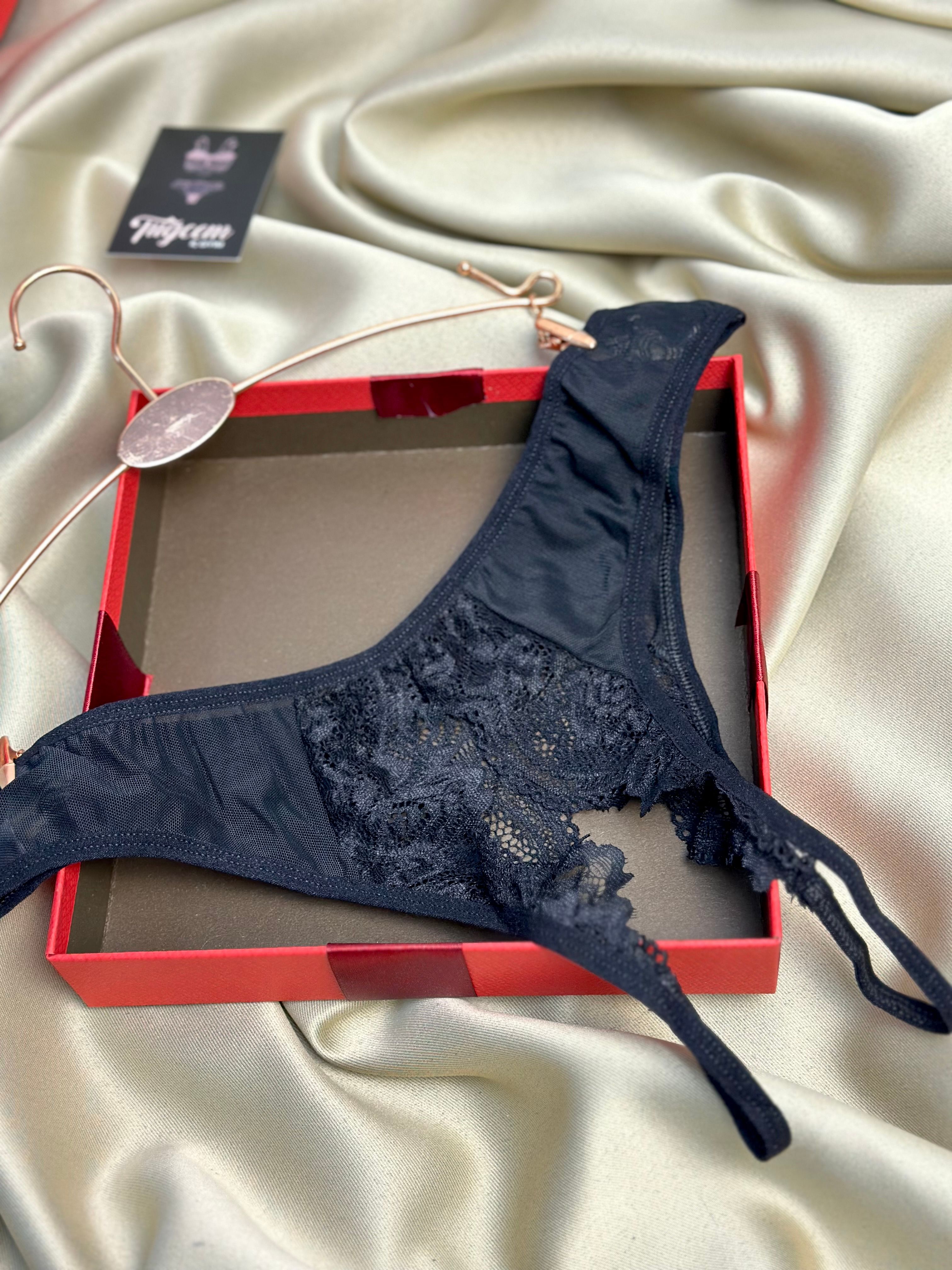Midnight Secret – Özel Bölgesi Açık Dantel Külot