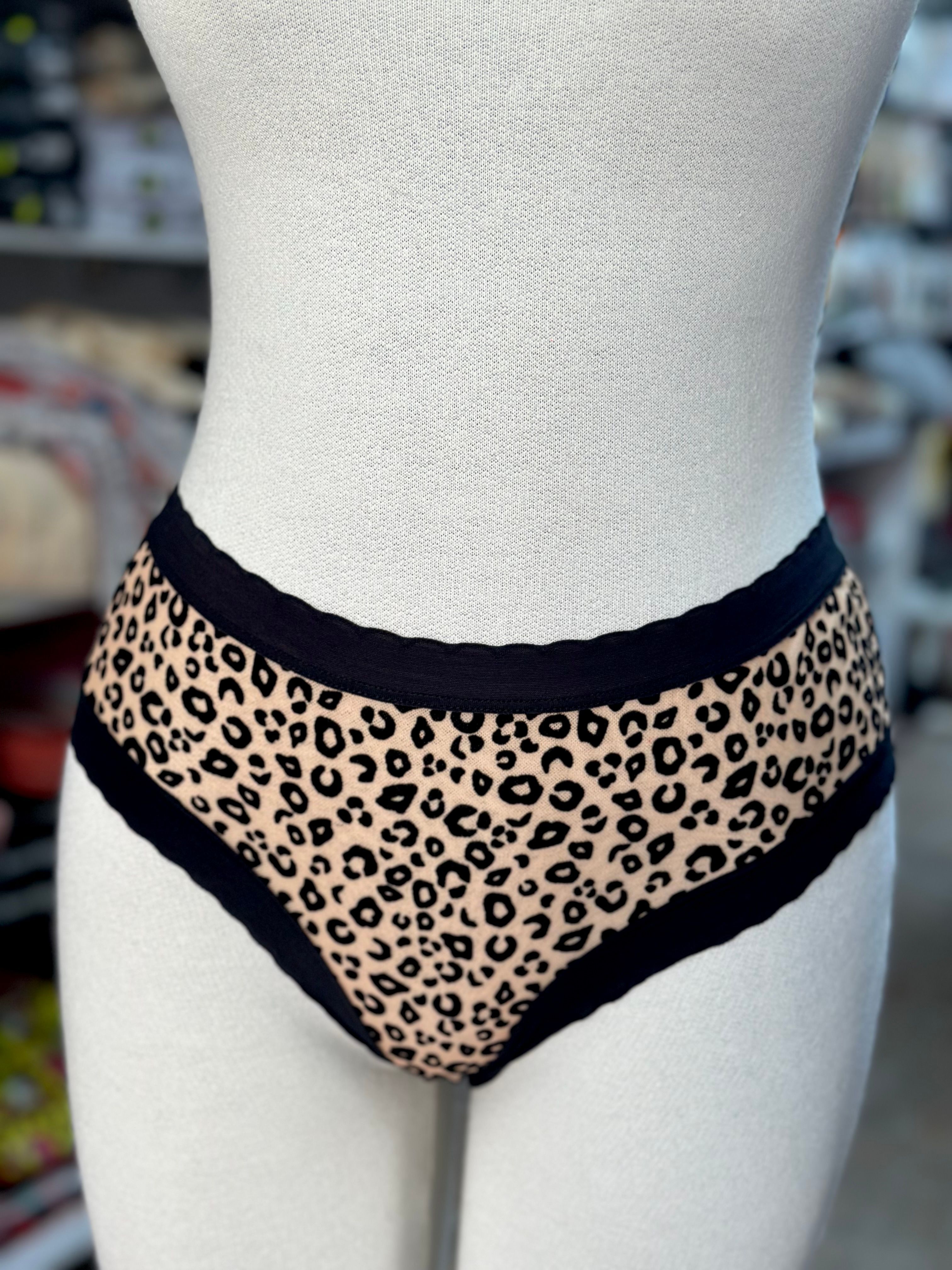 Wild Whisper – Leopar Desenli Yüksek Bel Külot