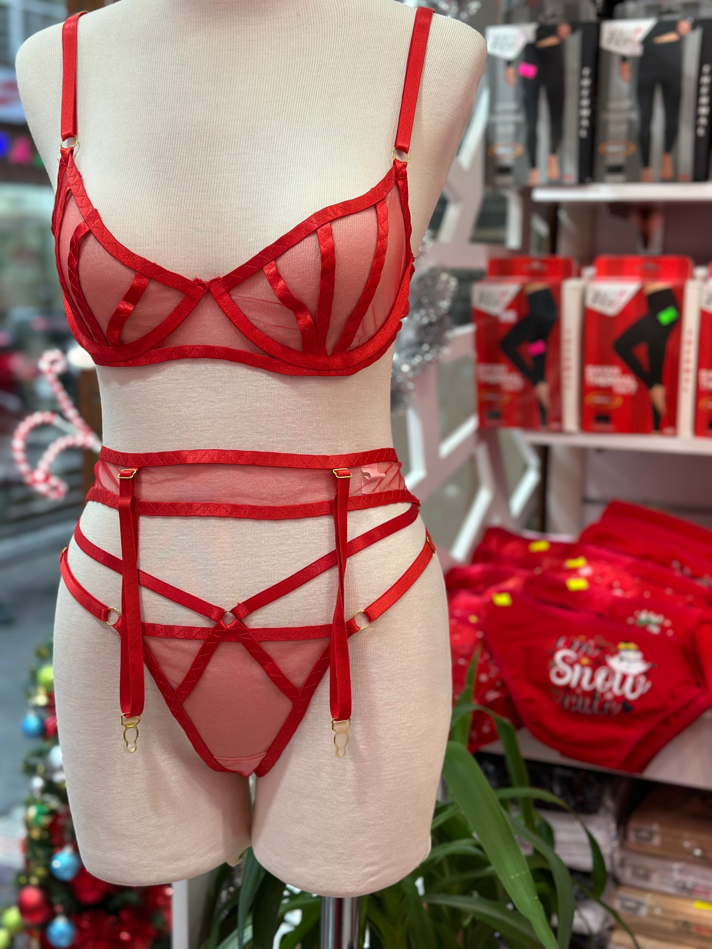 Red♥️♥️♥️