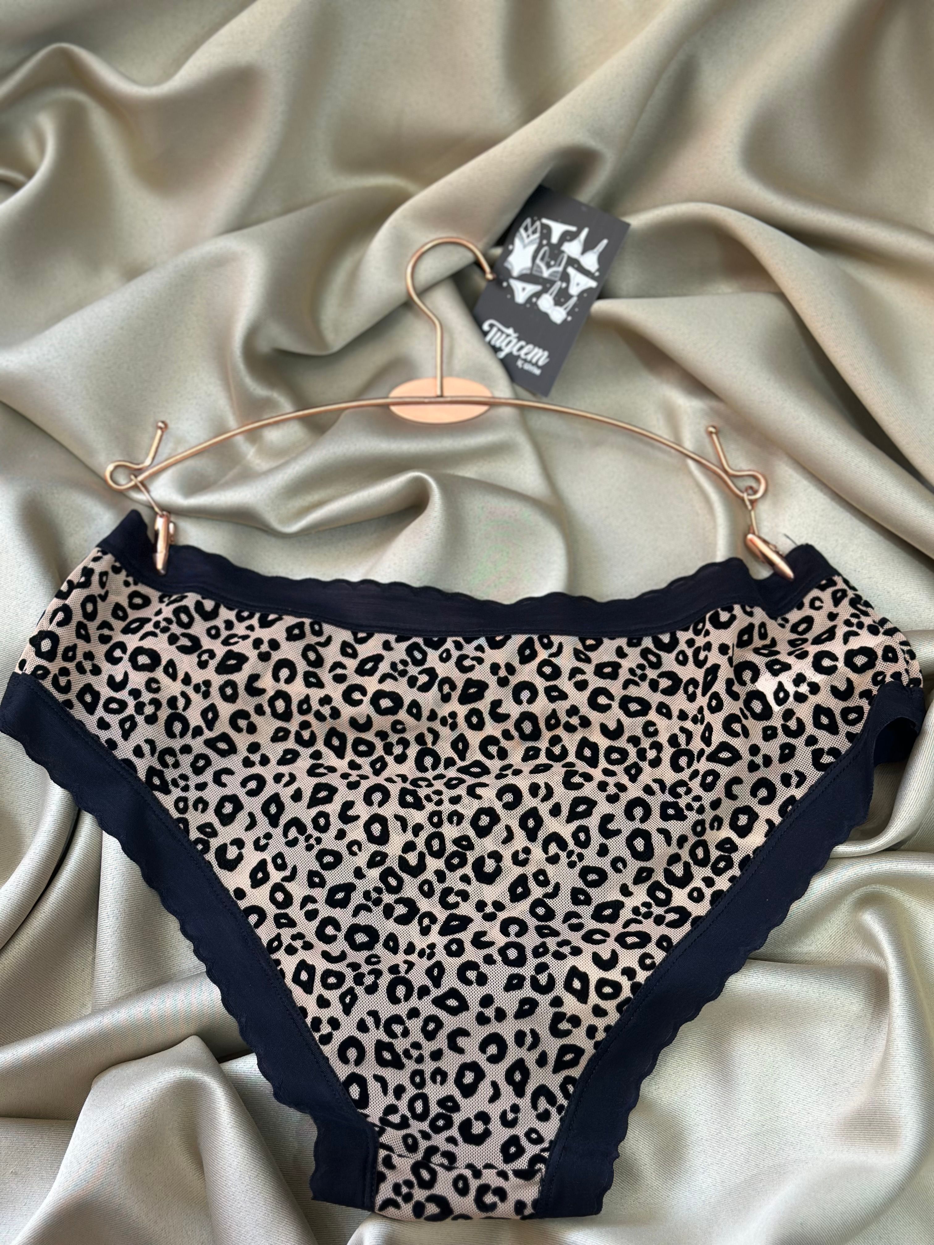 Wild Kiss Slip