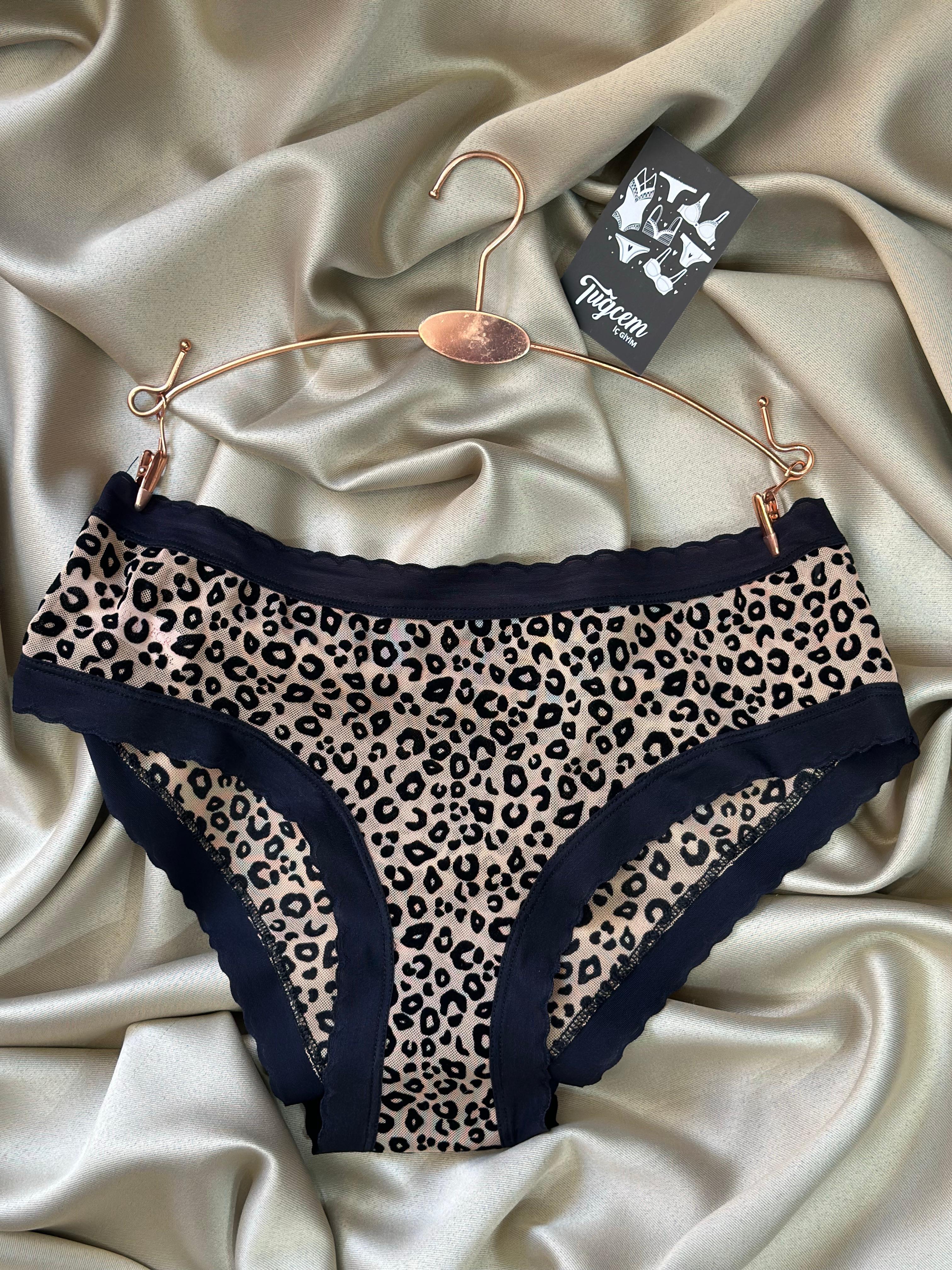 Wild Kiss Slip