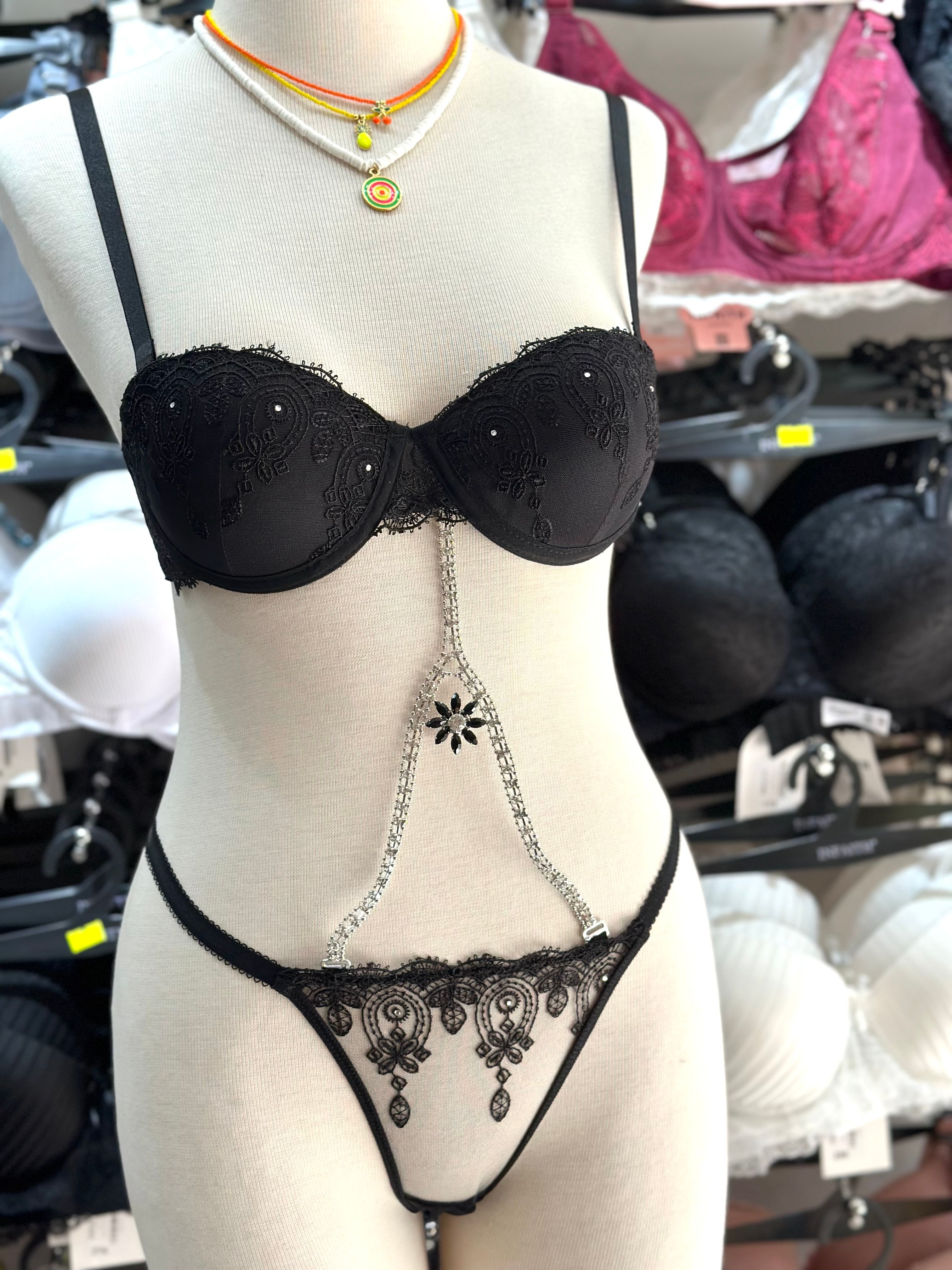 Taş Detaylı Dantel Babydoll