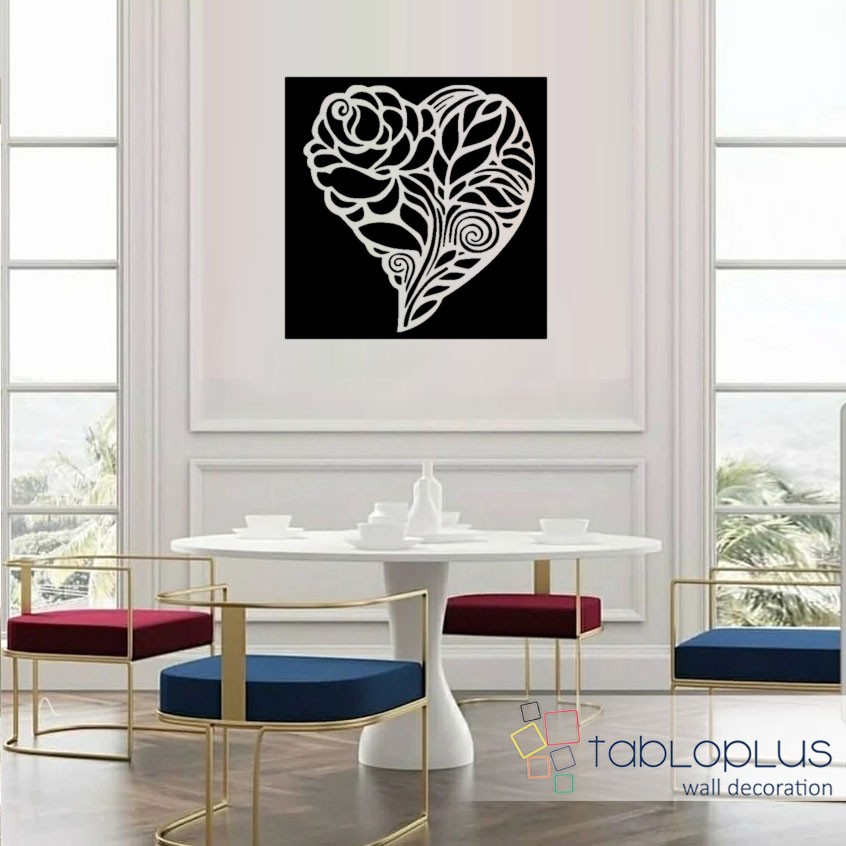 Kalp Desenli Metal Tablo