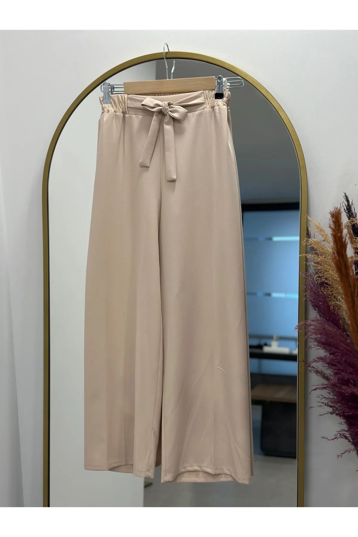 Kuşaklı Bol Paça Pantolon