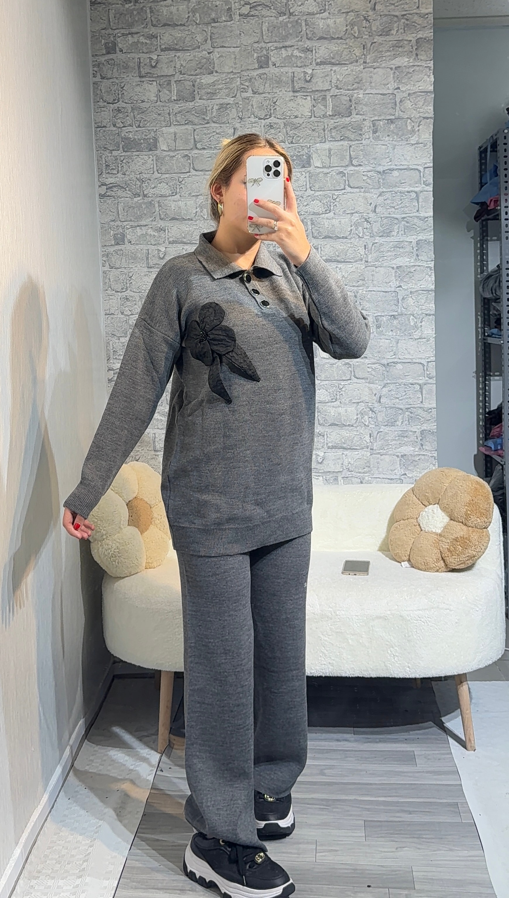 Triko Çiçek Detaylı Triko Takım - Gri