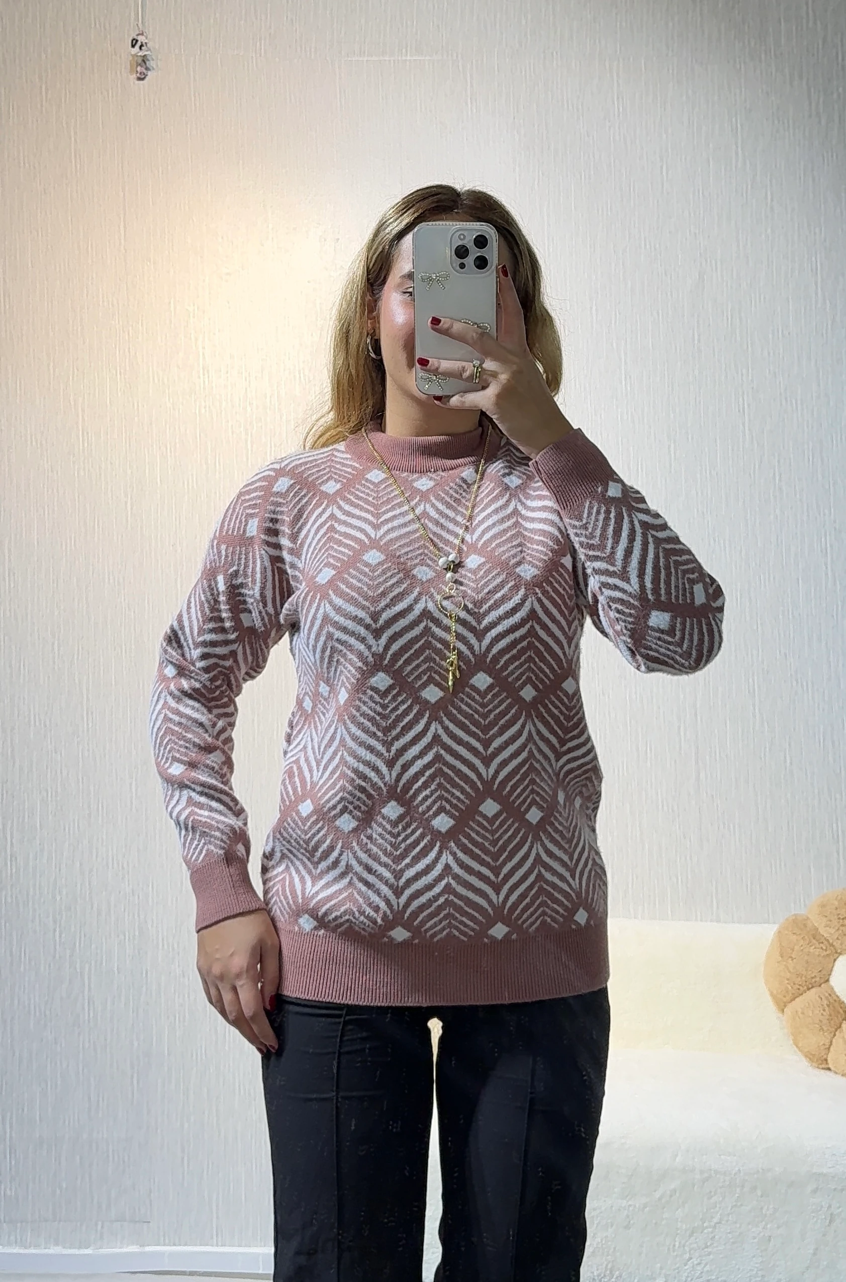 Etnik Desenli Kolyeli Kazak - Pudra