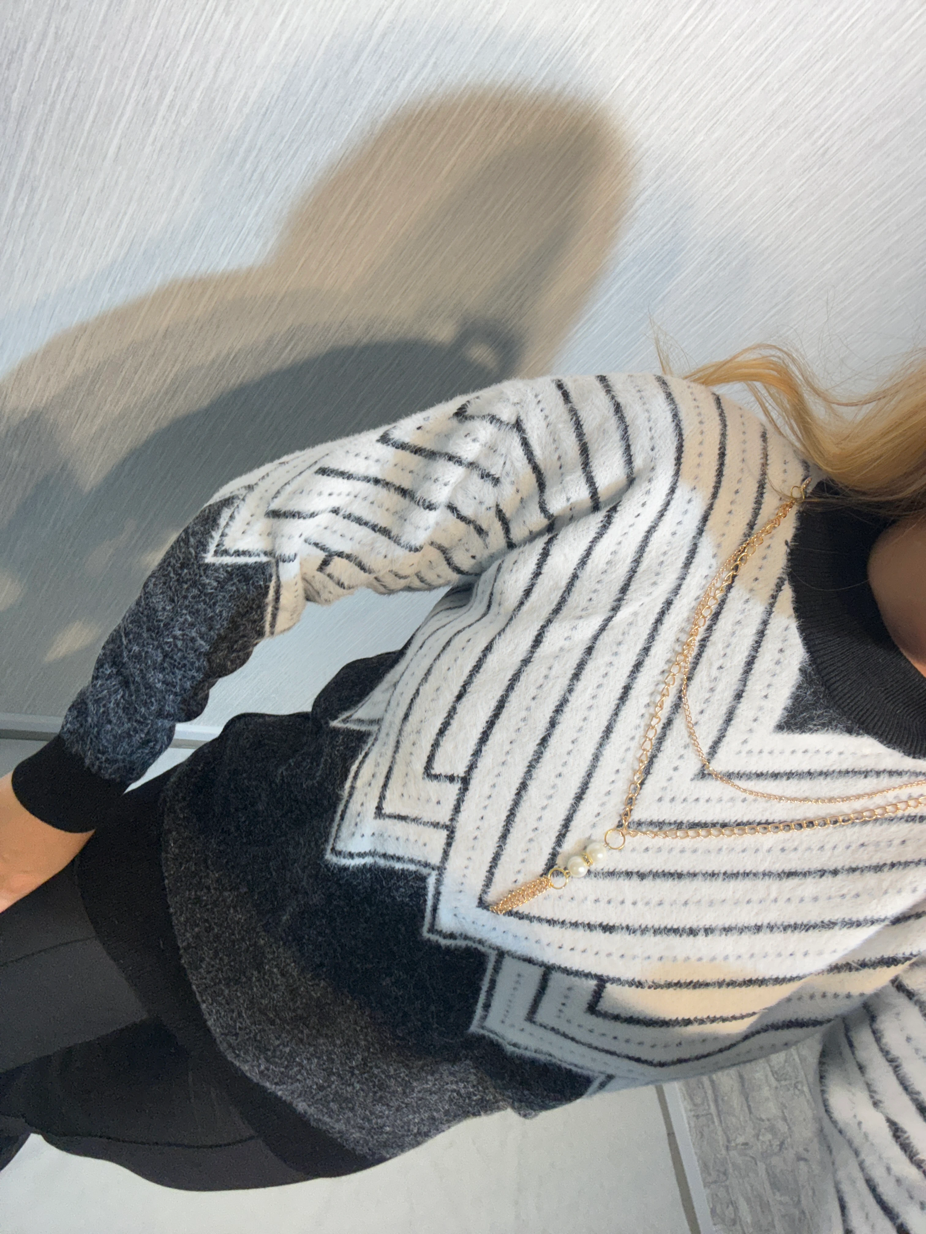 V Yaka Kolyeli Triko Kazak