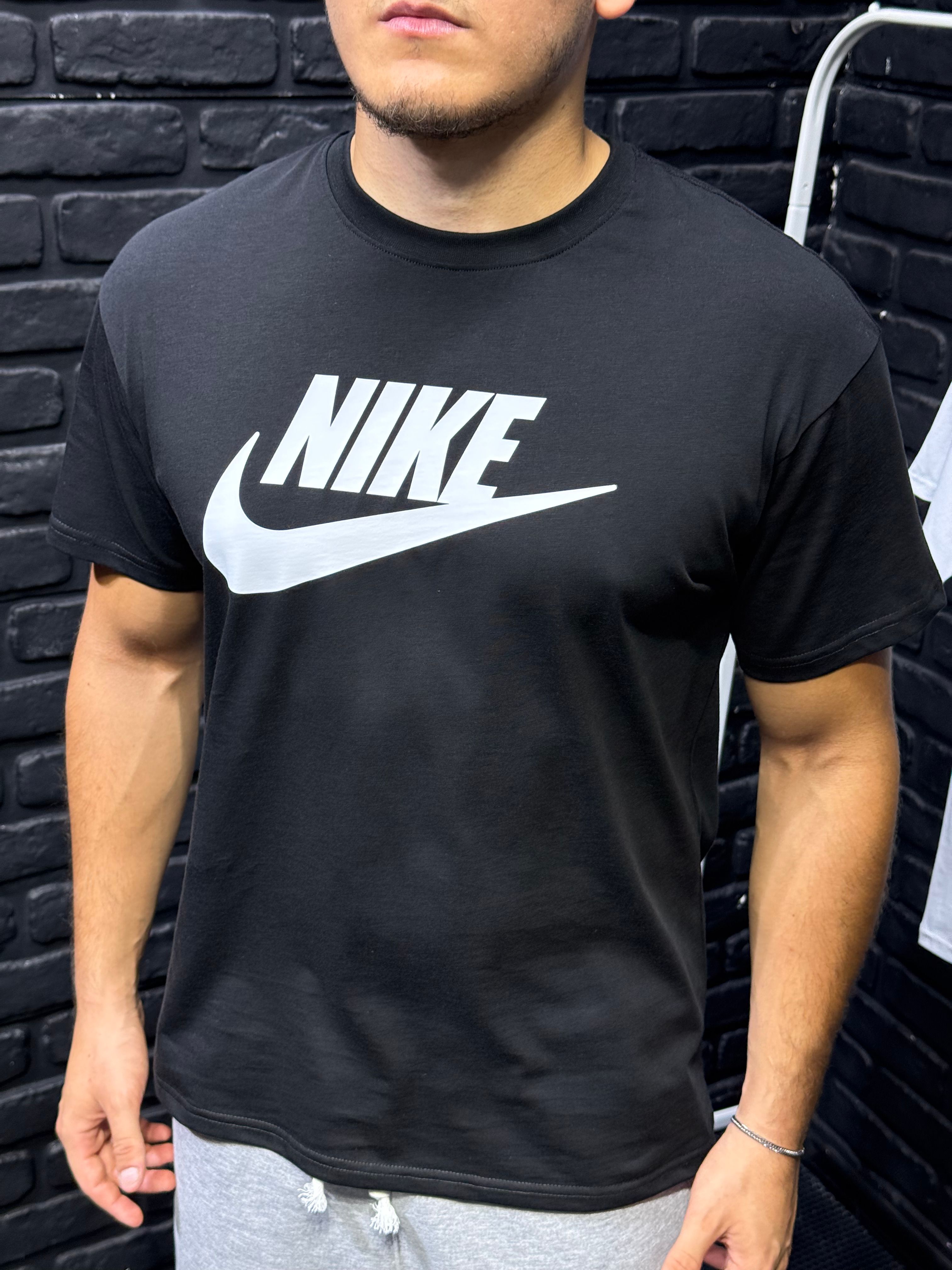 Nike Tee İcon Future T-Shirt