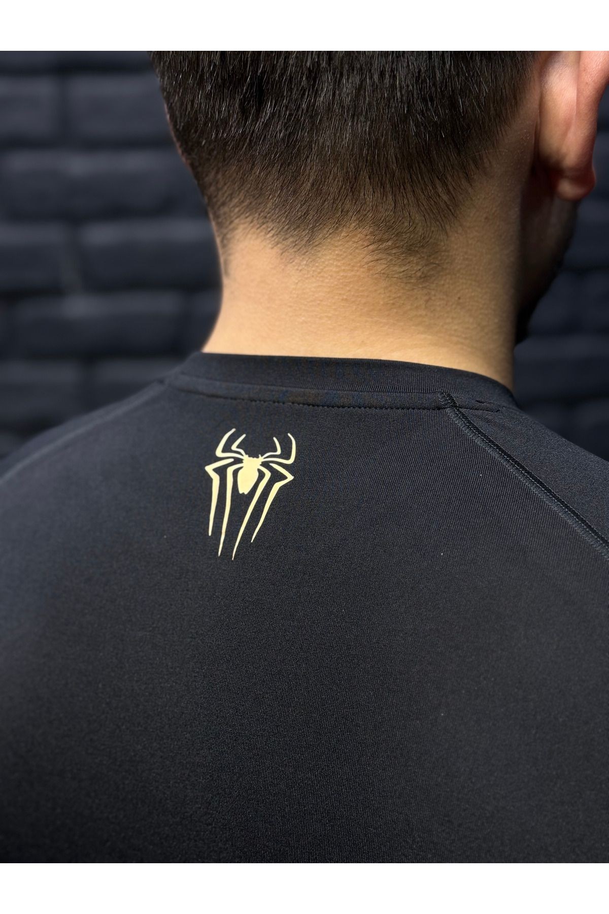 Kısa Kollu Altın Baskılı Compression Tshirt