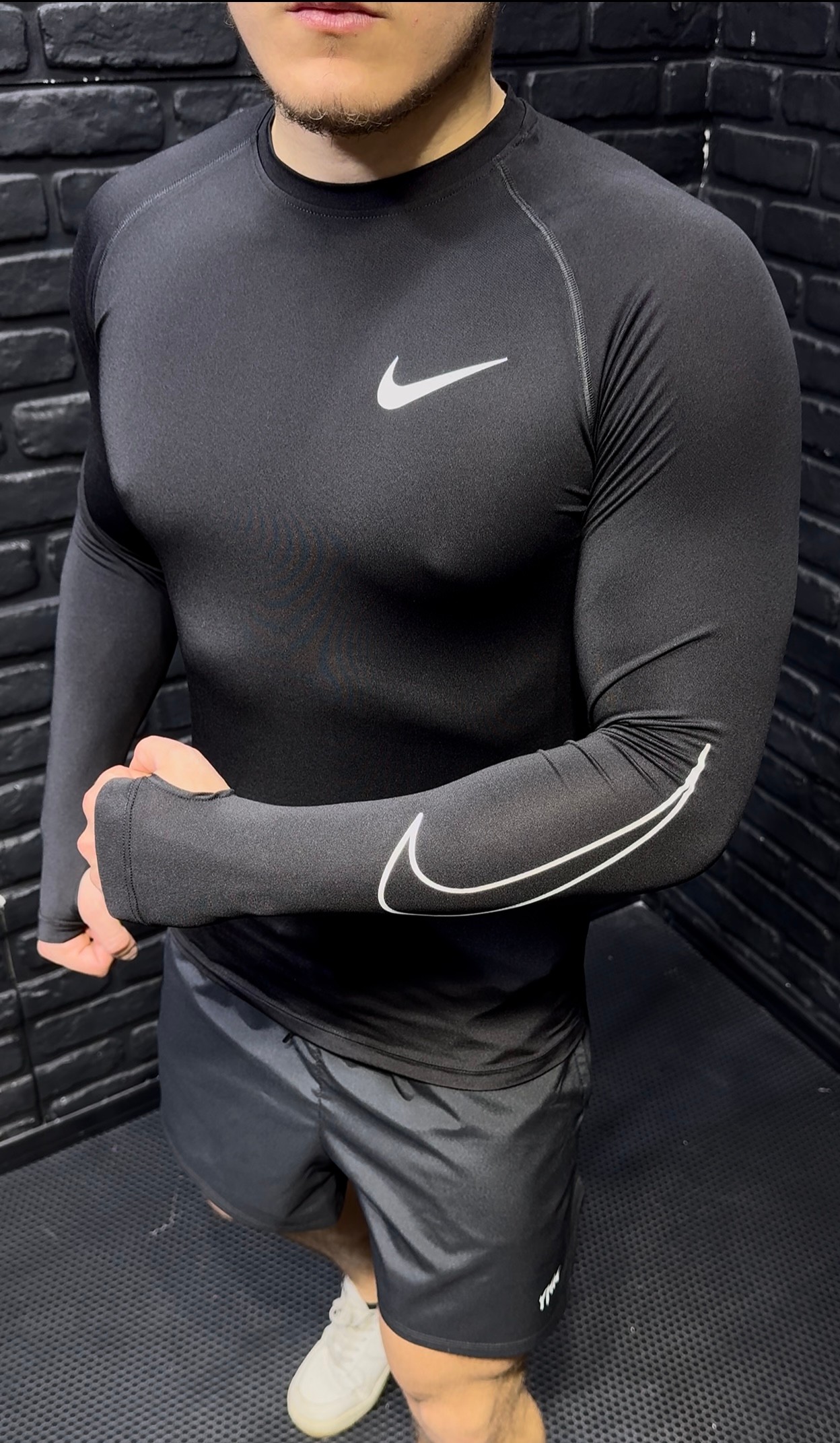 Nike Pro Parmak Geçmeli Compression Body