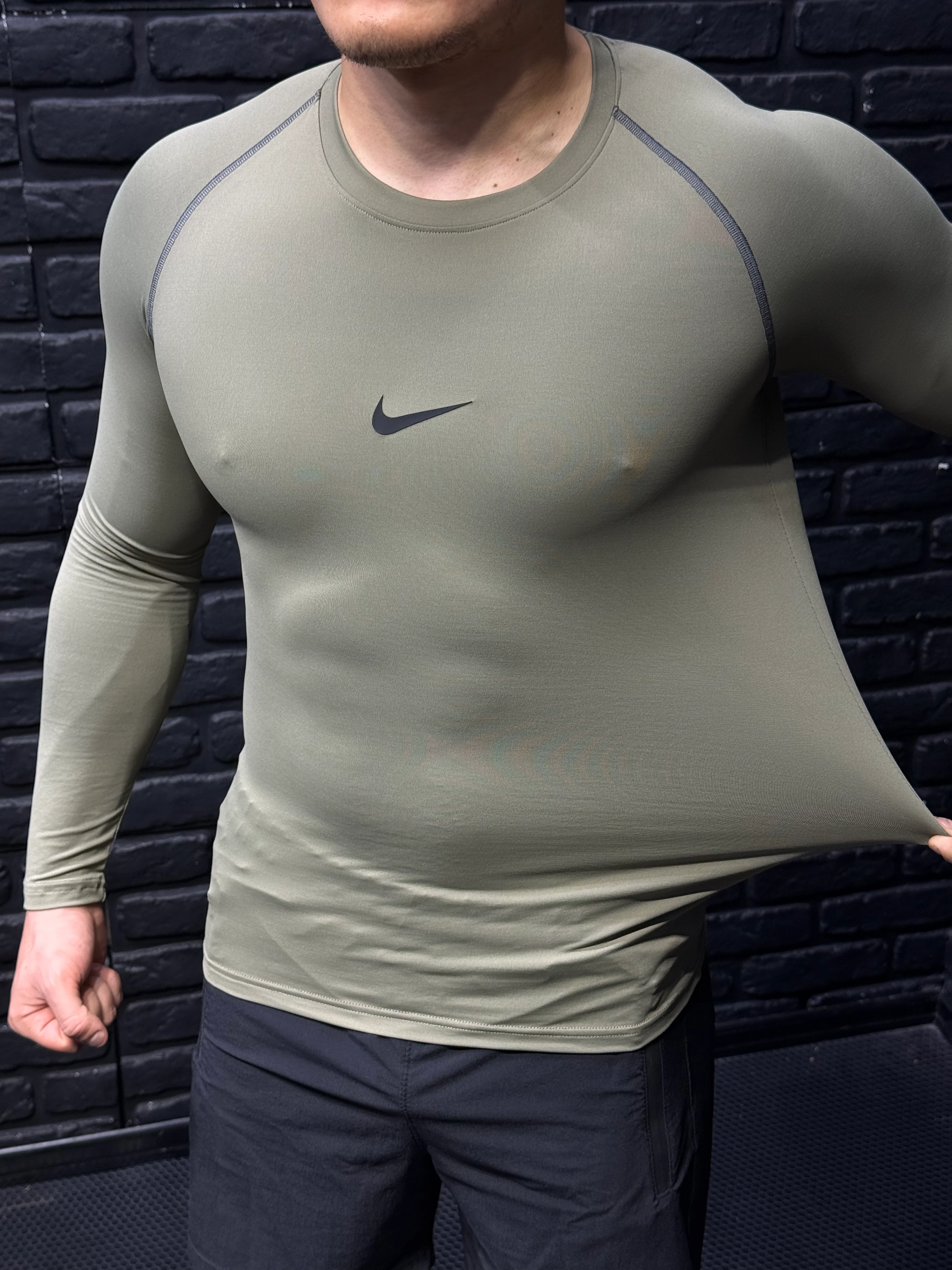 Nike Compression Body - Haki