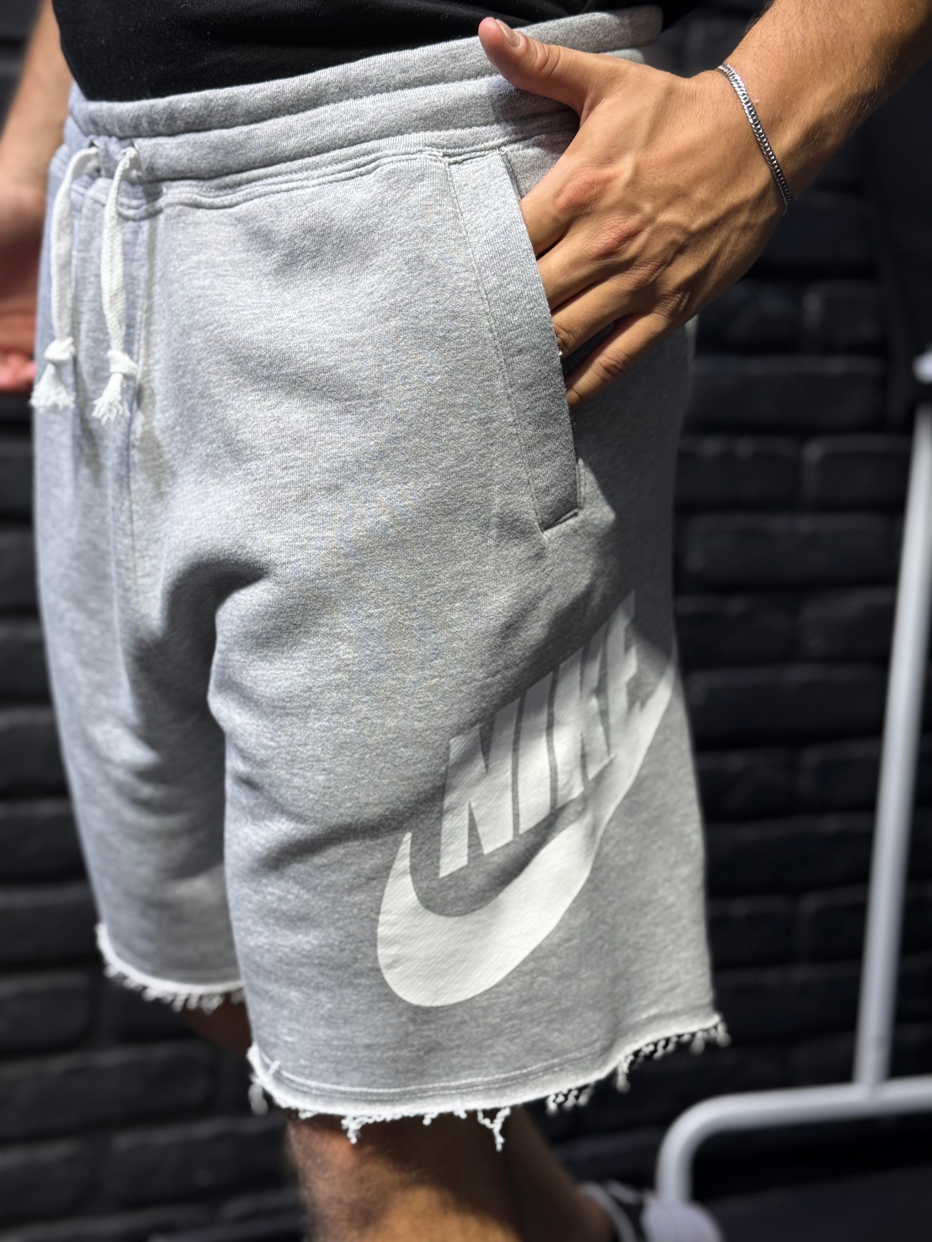 Nike Club Alumni Şort - Gri Melanj