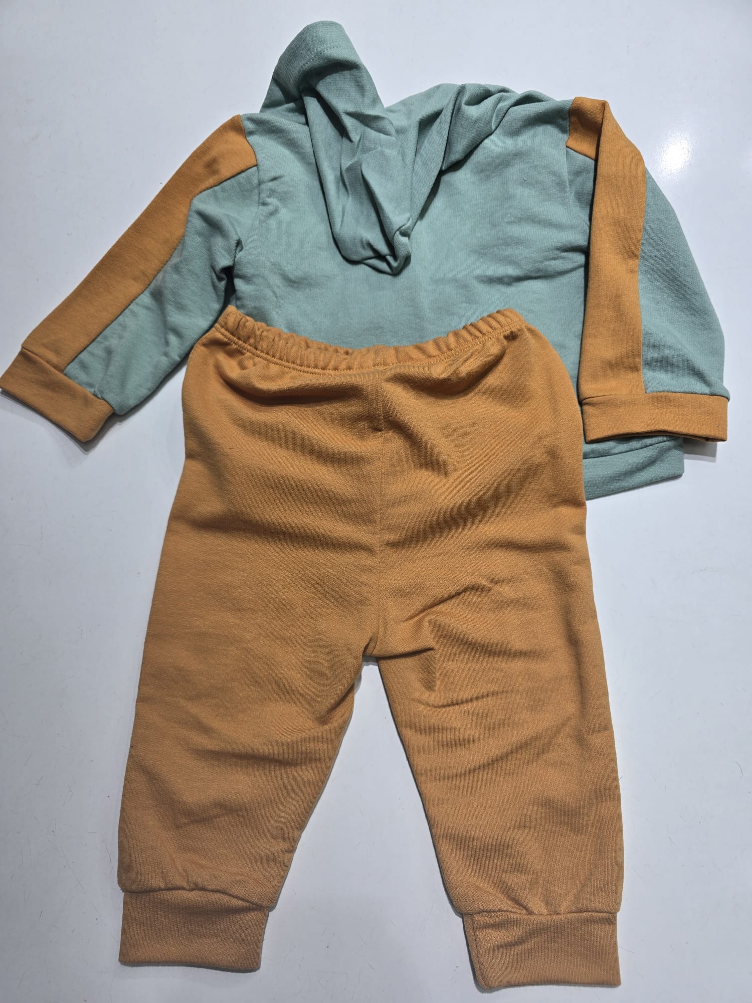 Kapşonlu 3 Lü Takım