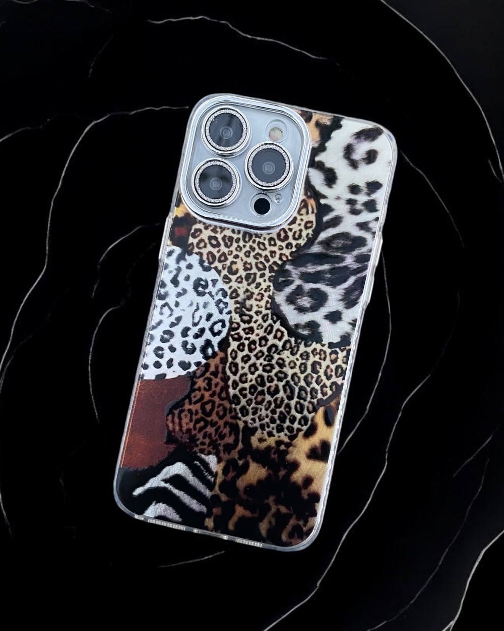 Iphone Uyumlu Taşlı Lens Koruyuculu Leopar Desenli Kılıf - KARIŞIK LEOPAR