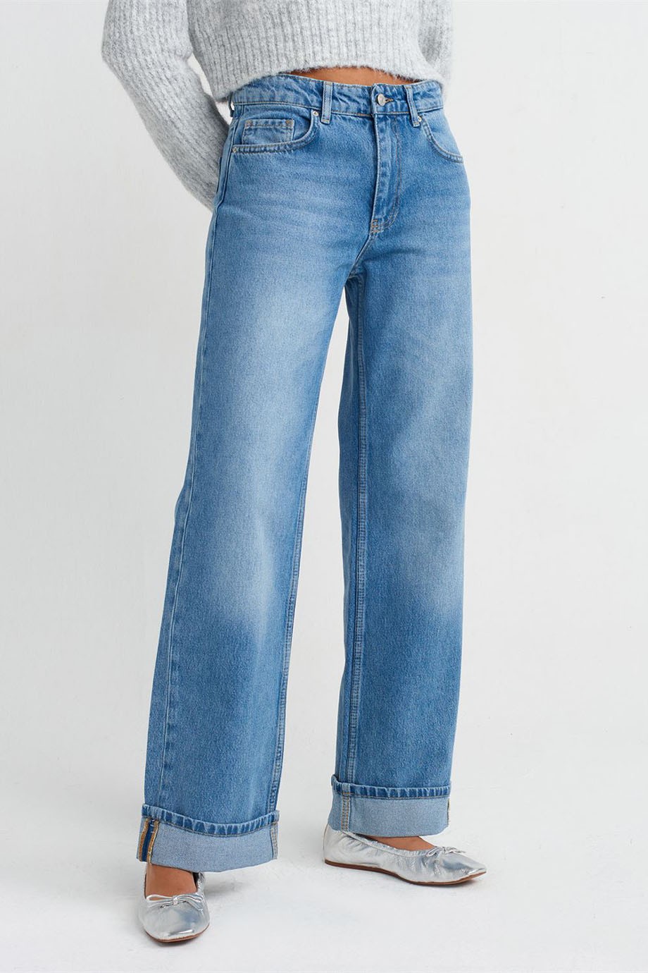 Paçası Kıvrık Straight Denim Pantolon