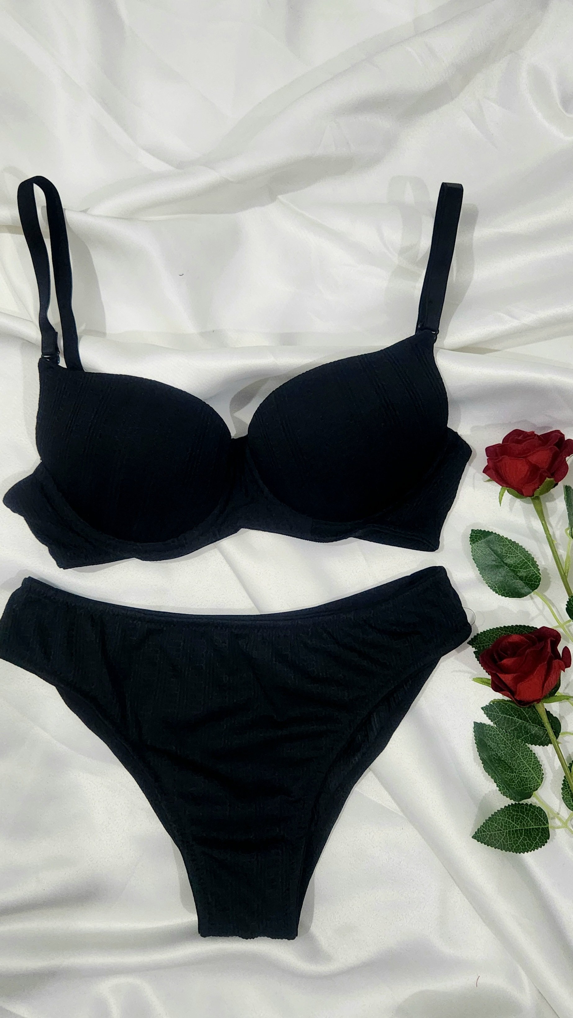Silvanna Örgü Model Sütyen Set