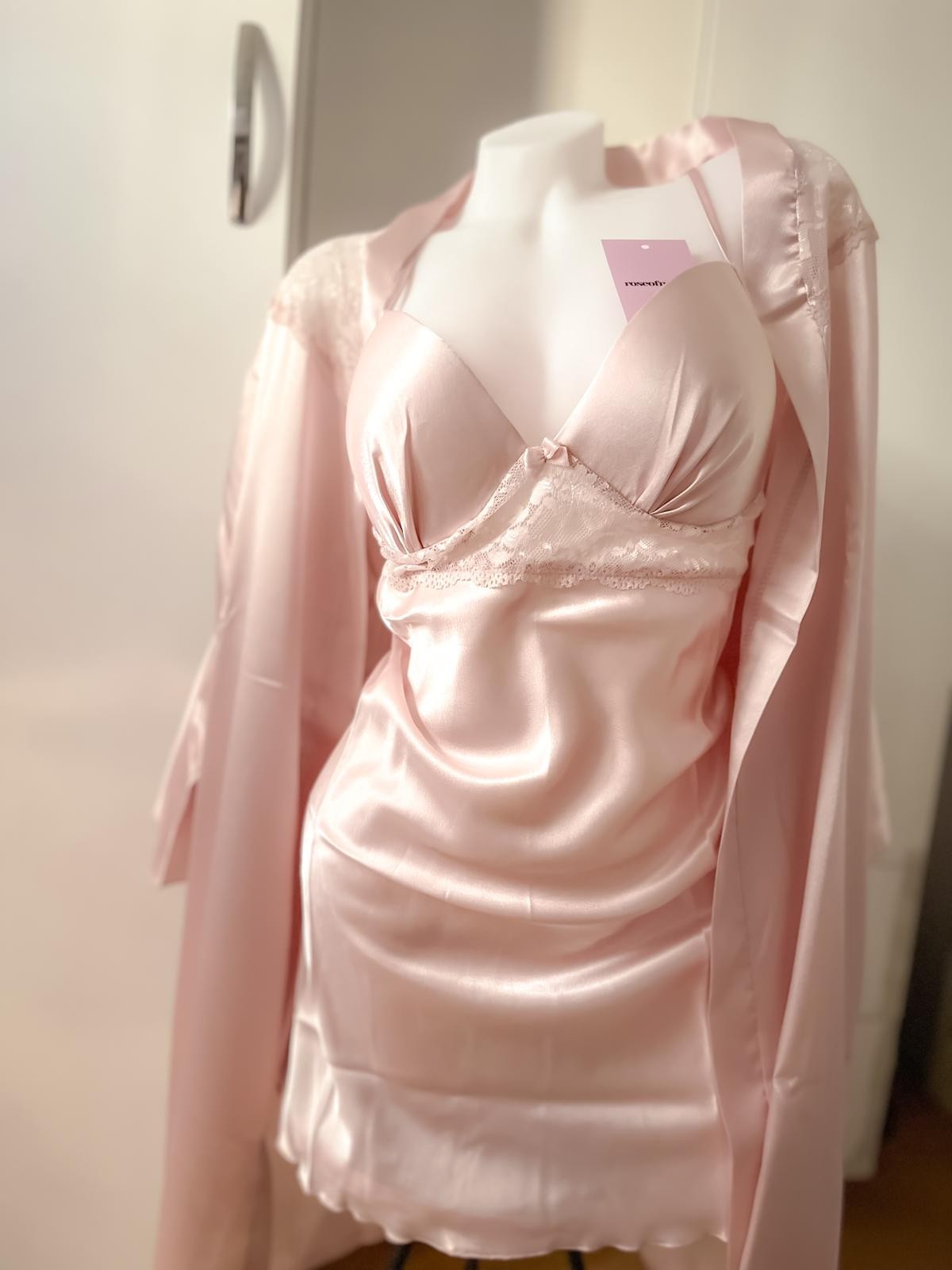 Göğüs Pedli Prenses Model Pudra Sabahlıklı Set 