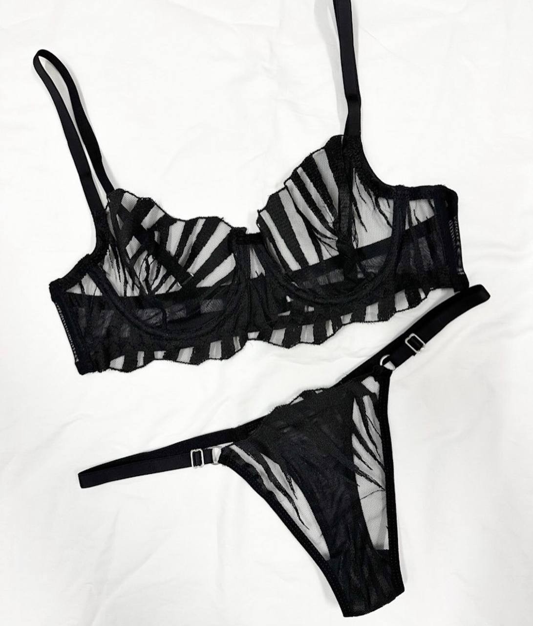 Vivian Black Balenli Bra Set